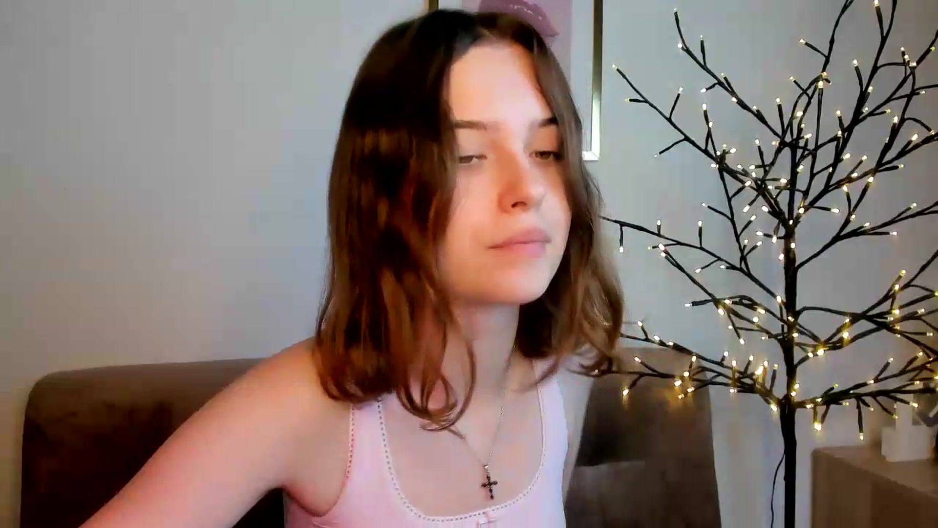 Gallery image thumbnail from KristiGant's myfreecams stream on, 08/04/2026, 12:28 image 8 of 20