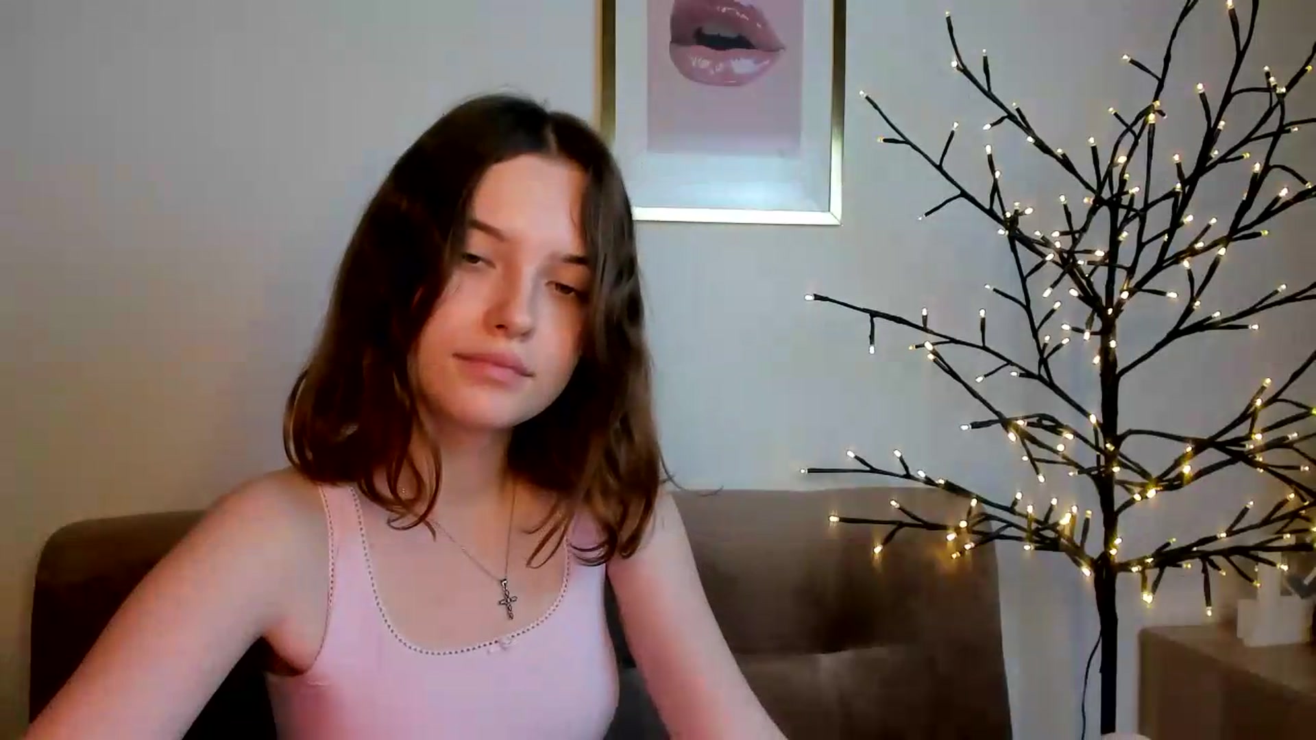 Gallery image thumbnail from KristiGant's myfreecams stream on, 08/04/2026, 12:28 image 14 of 20