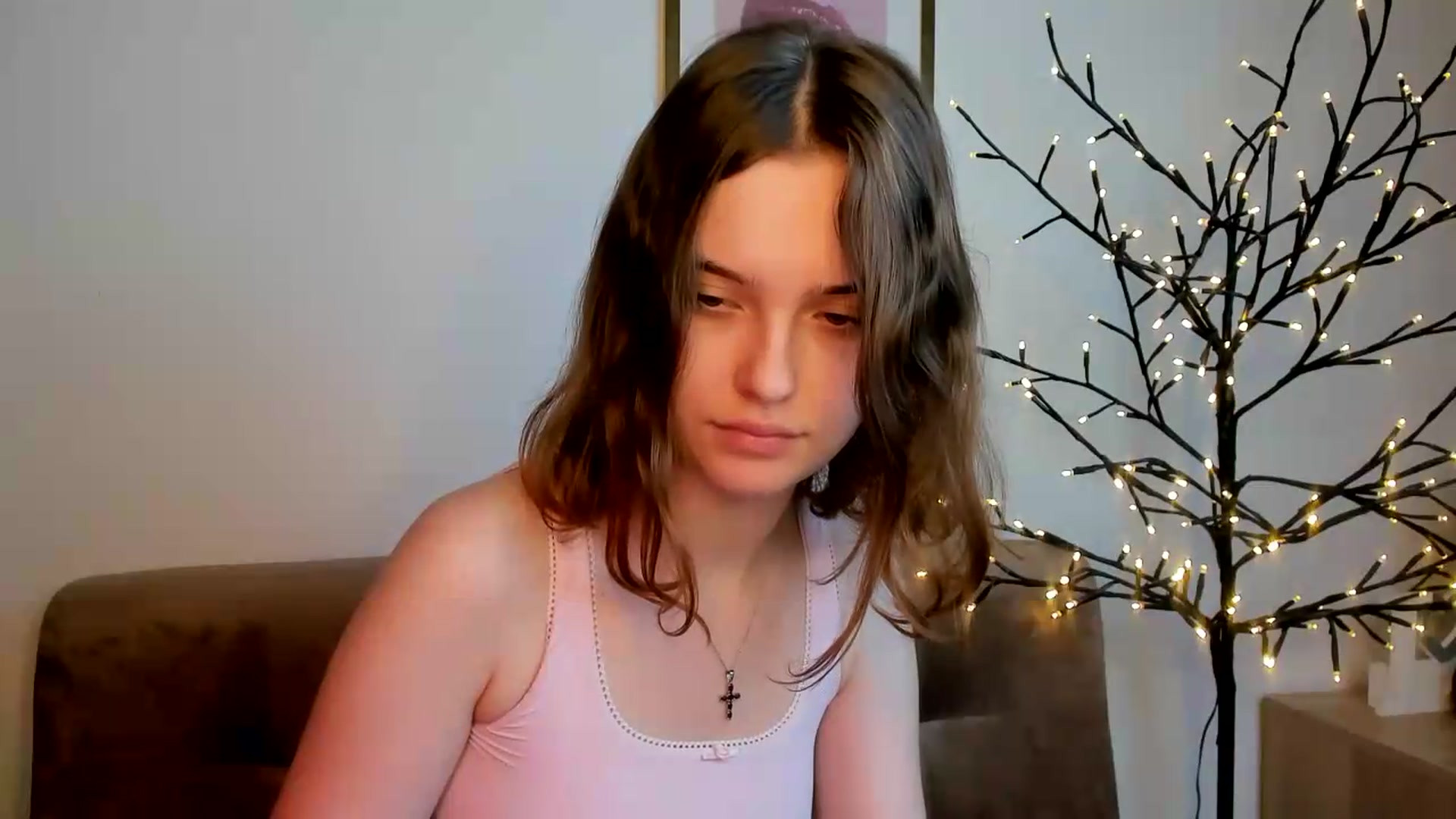 Gallery image thumbnail from KristiGant's myfreecams stream on, 08/04/2026, 12:28 image 11 of 20