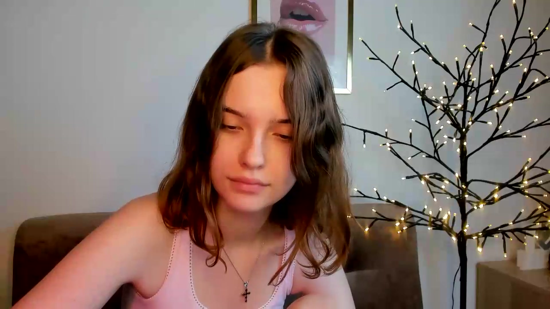 Gallery image thumbnail from KristiGant's myfreecams stream on, 08/04/2026, 12:28 image 13 of 20
