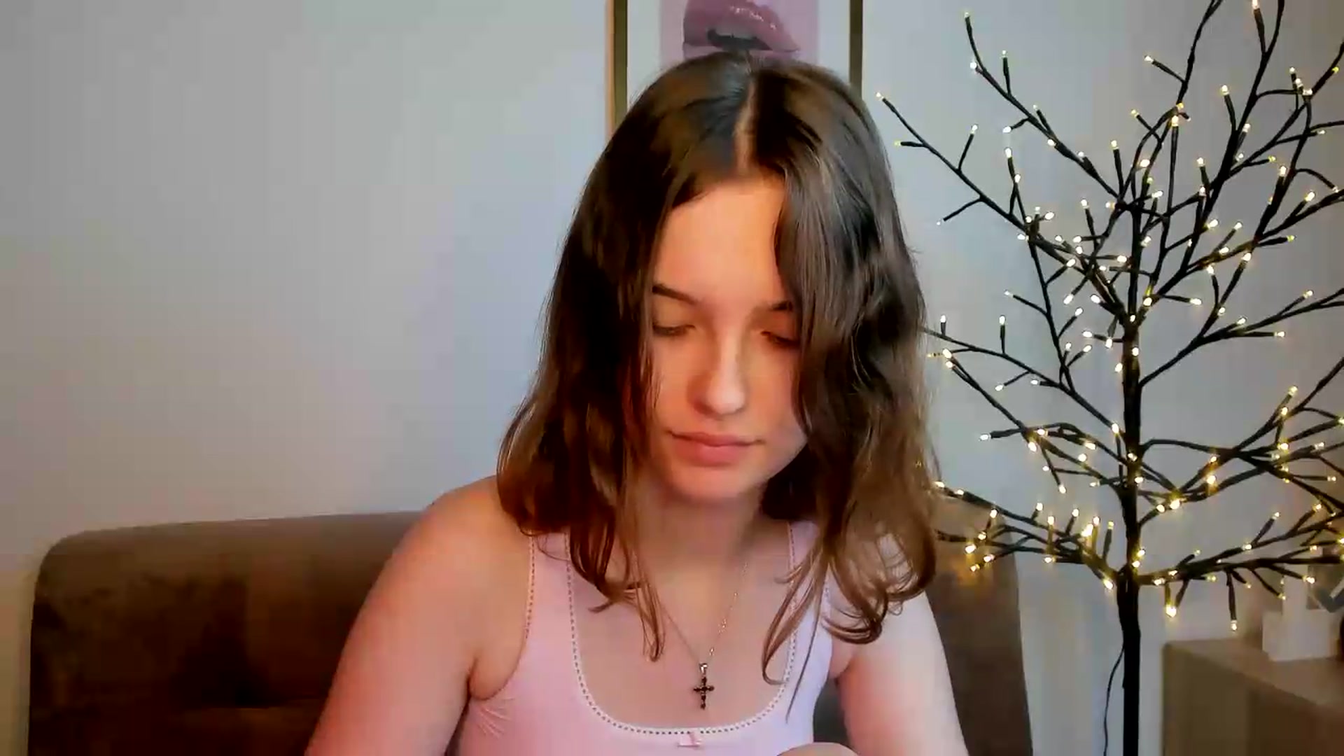 Gallery image thumbnail from KristiGant's myfreecams stream on, 08/04/2026, 12:28 image 16 of 20