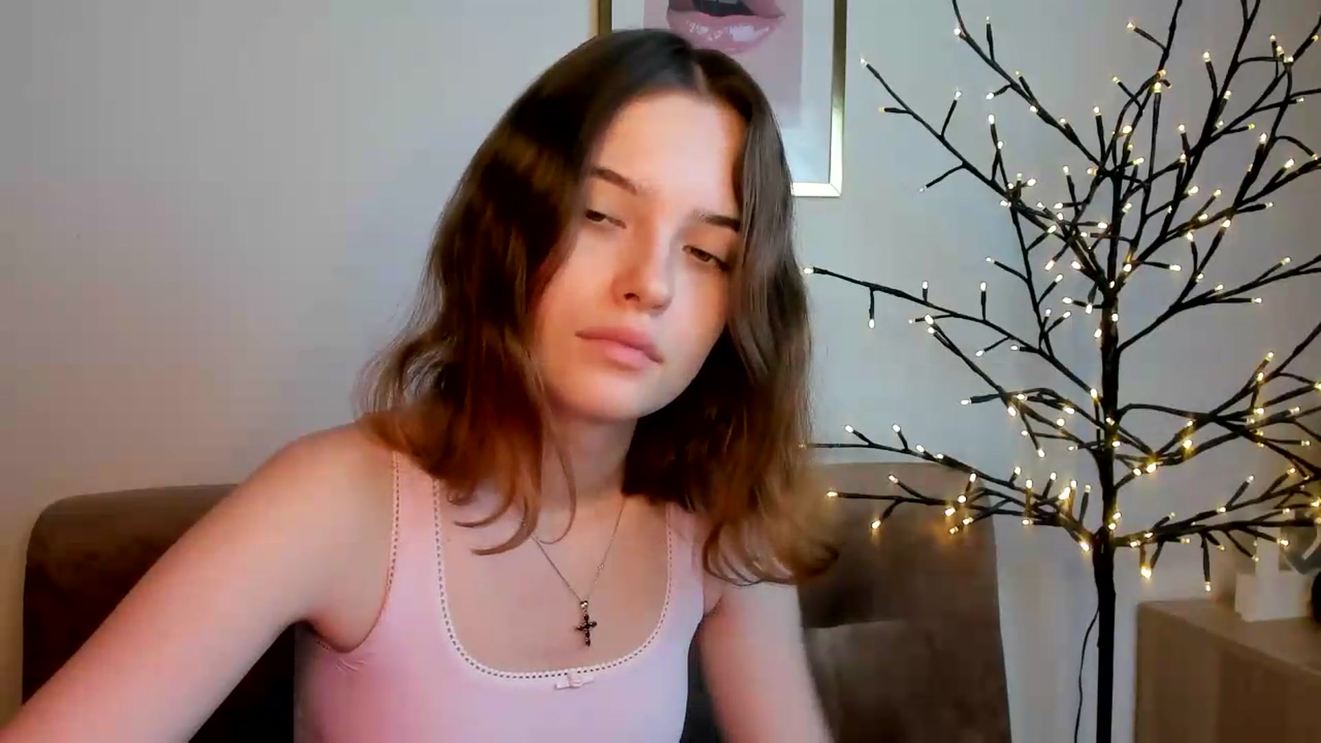 Gallery image thumbnail from KristiGant's myfreecams stream on, 08/04/2026, 13:07 image 15 of 20