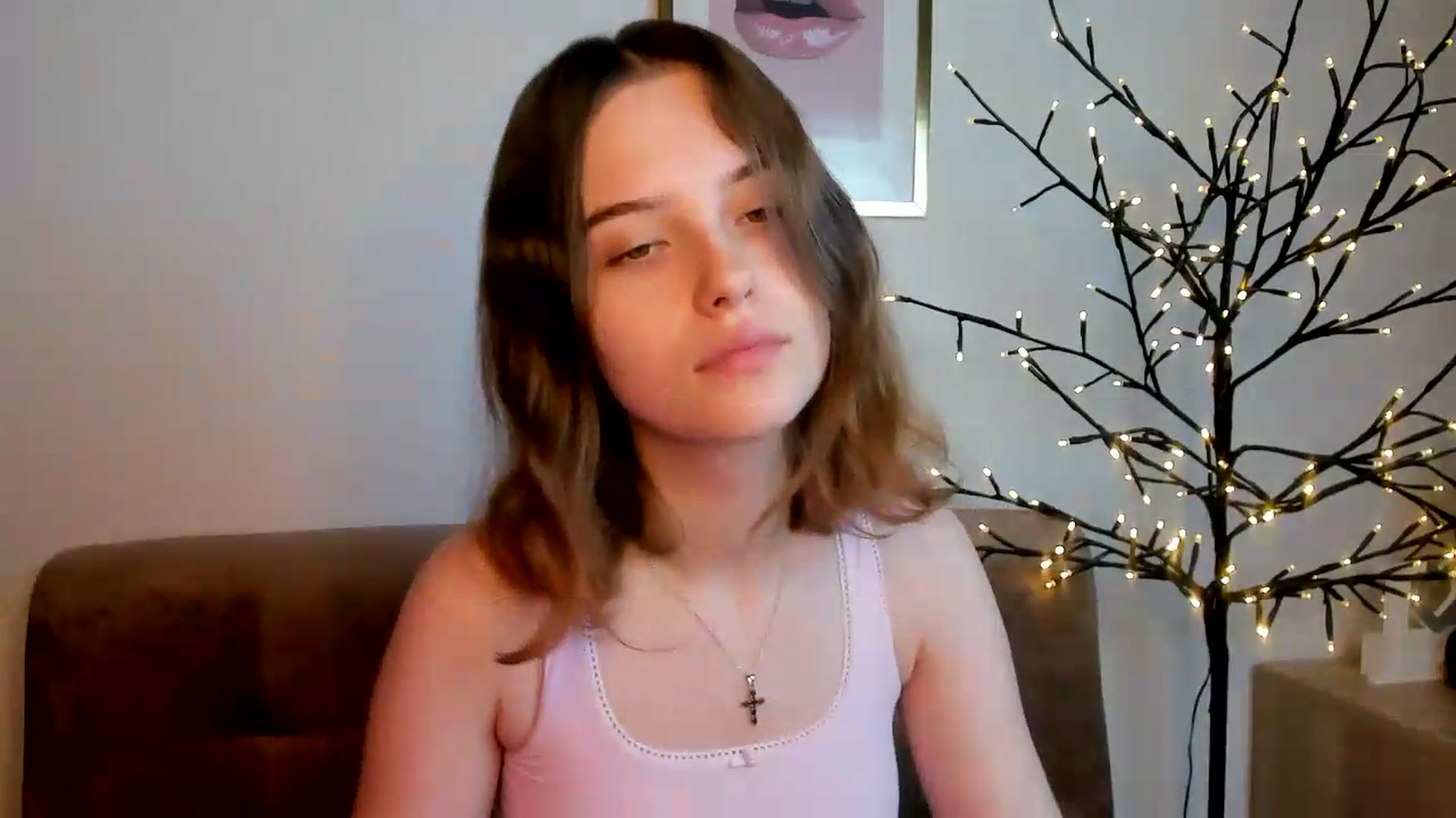 Gallery image thumbnail from KristiGant's myfreecams stream on, 08/04/2026, 13:07 image 7 of 20
