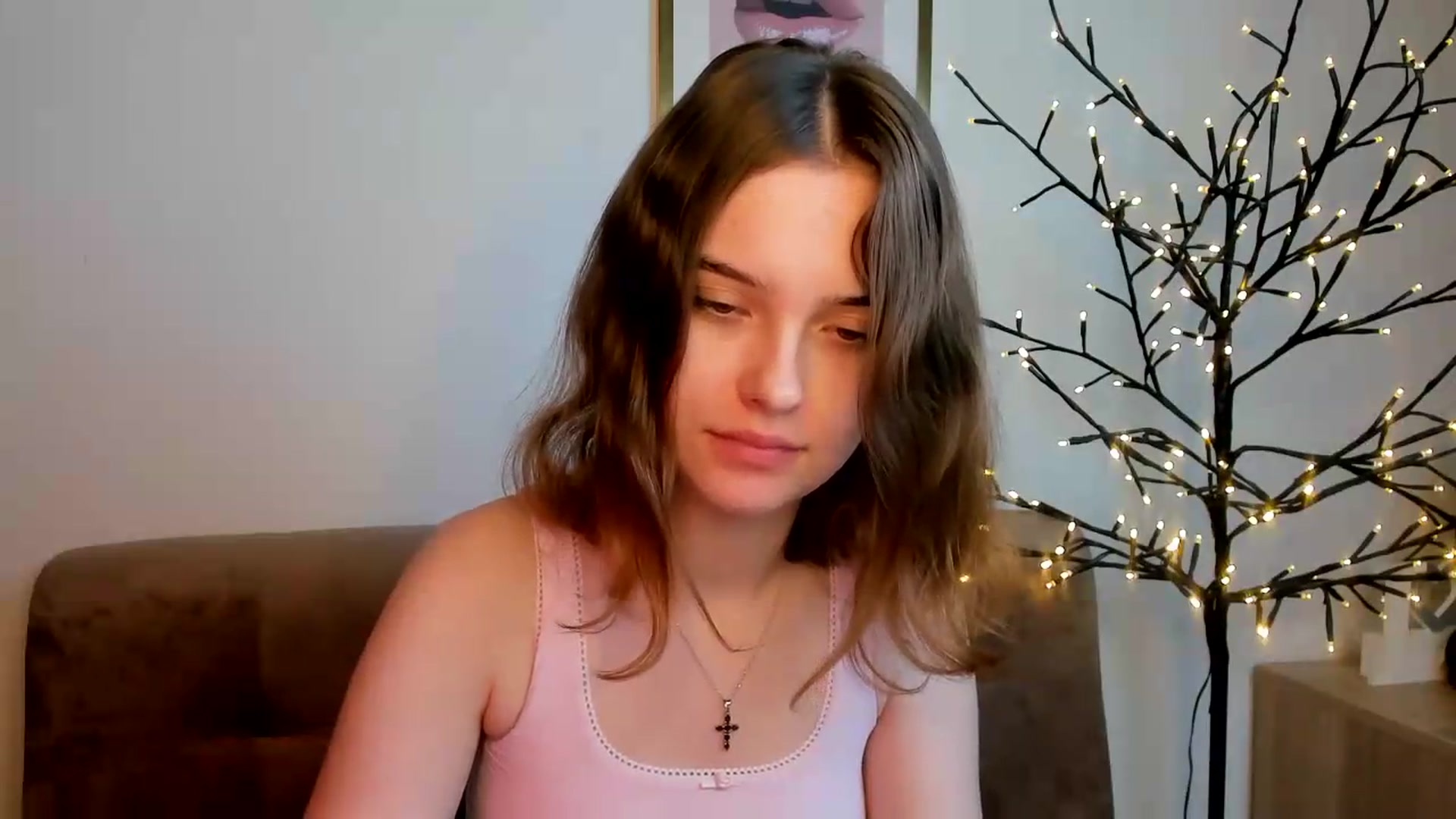 Gallery image thumbnail from KristiGant's myfreecams stream on, 08/04/2026, 13:07 image 8 of 20