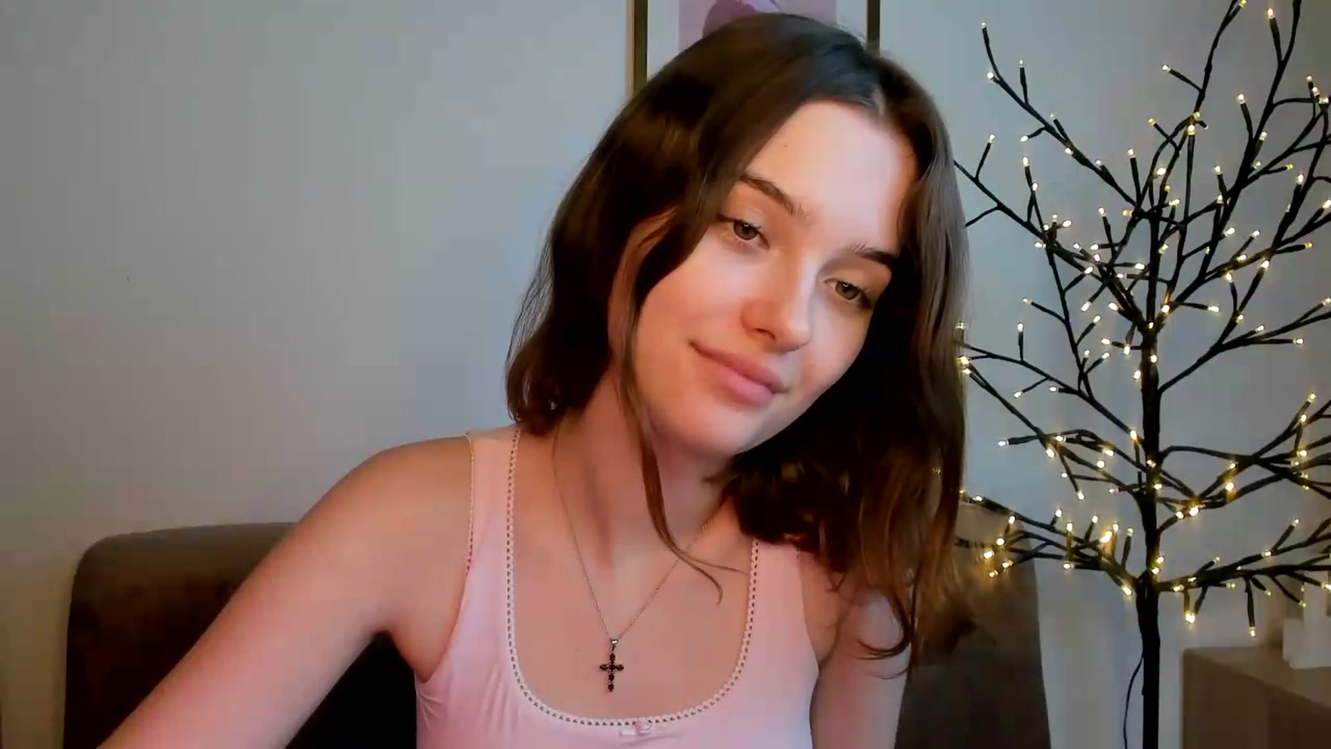 Gallery image thumbnail from KristiGant's myfreecams stream on, 08/04/2026, 13:43 image 16 of 20