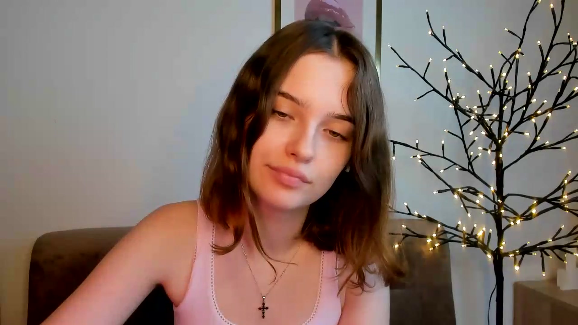 Gallery image thumbnail from KristiGant's myfreecams stream on, 08/04/2026, 13:43 image 18 of 20