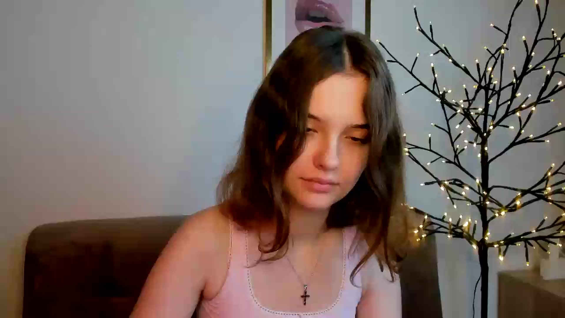 Gallery image thumbnail from KristiGant's myfreecams stream on, 08/04/2026, 13:43 image 8 of 20