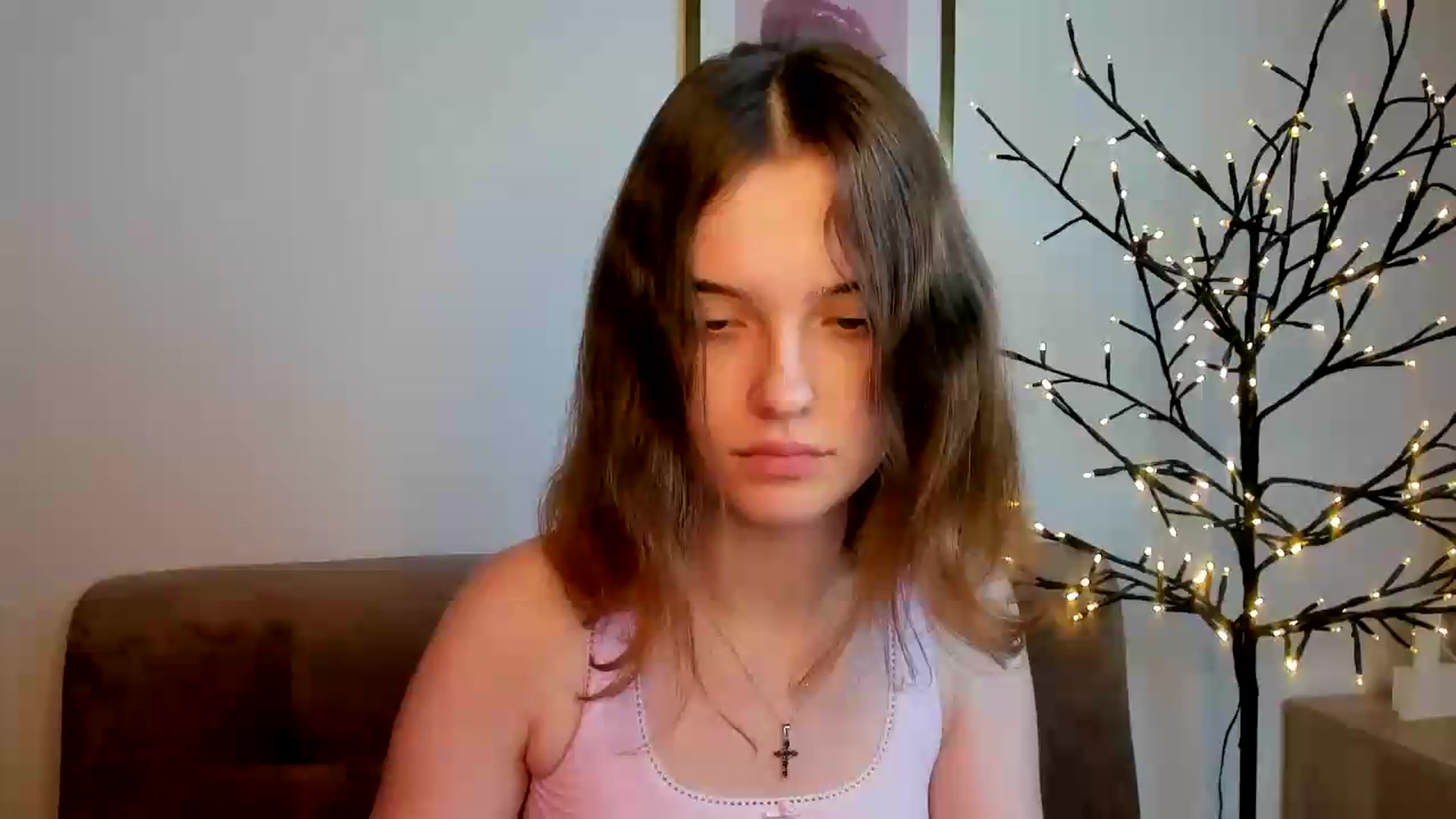 Gallery image thumbnail from KristiGant's myfreecams stream on, 08/04/2026, 13:43 image 3 of 20