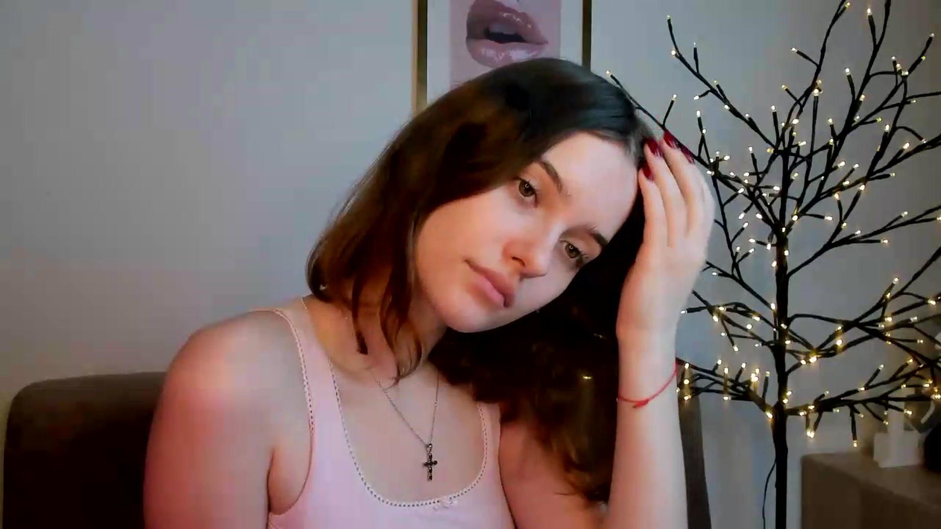 Gallery image thumbnail from KristiGant's myfreecams stream on, 08/04/2026, 14:49 image 18 of 20