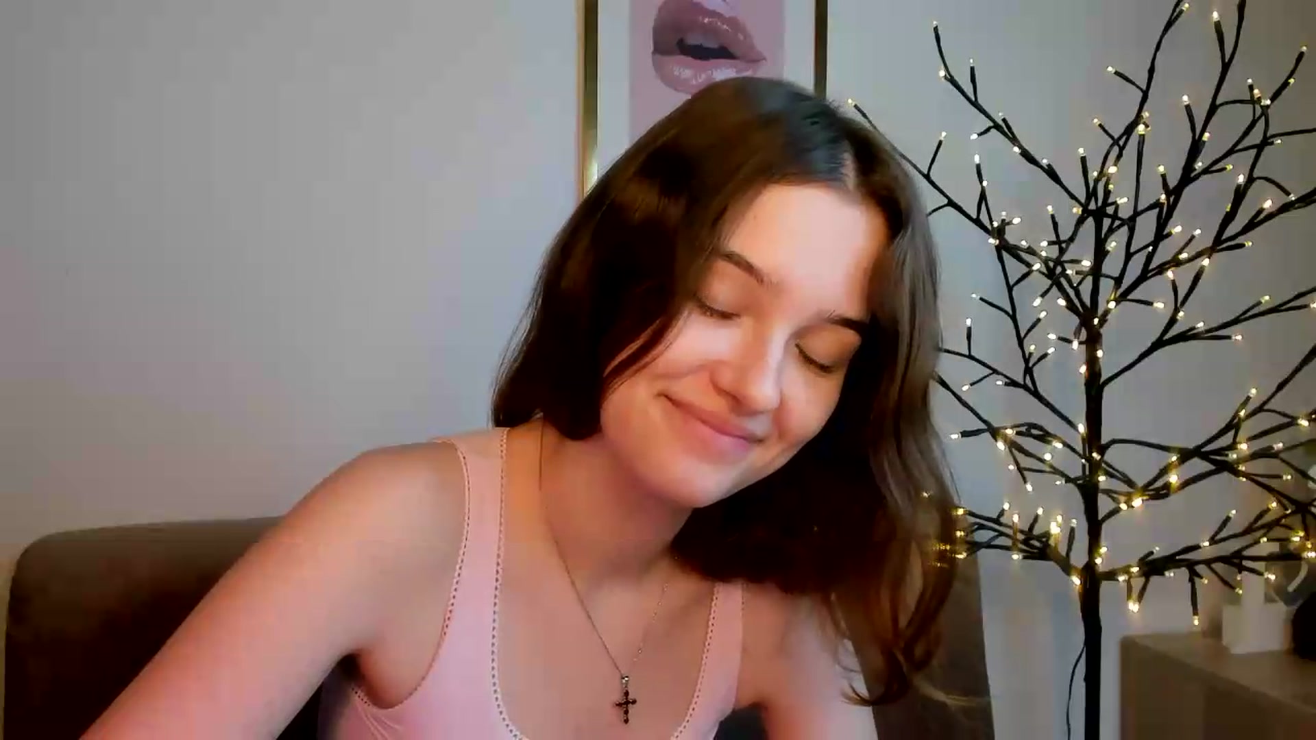 Gallery image thumbnail from KristiGant's myfreecams stream on, 08/04/2026, 14:49 image 19 of 20