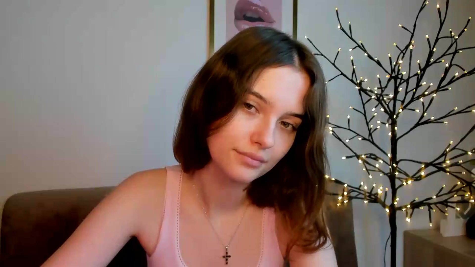 Gallery image thumbnail from KristiGant's myfreecams stream on, 08/04/2026, 14:49 image 17 of 20
