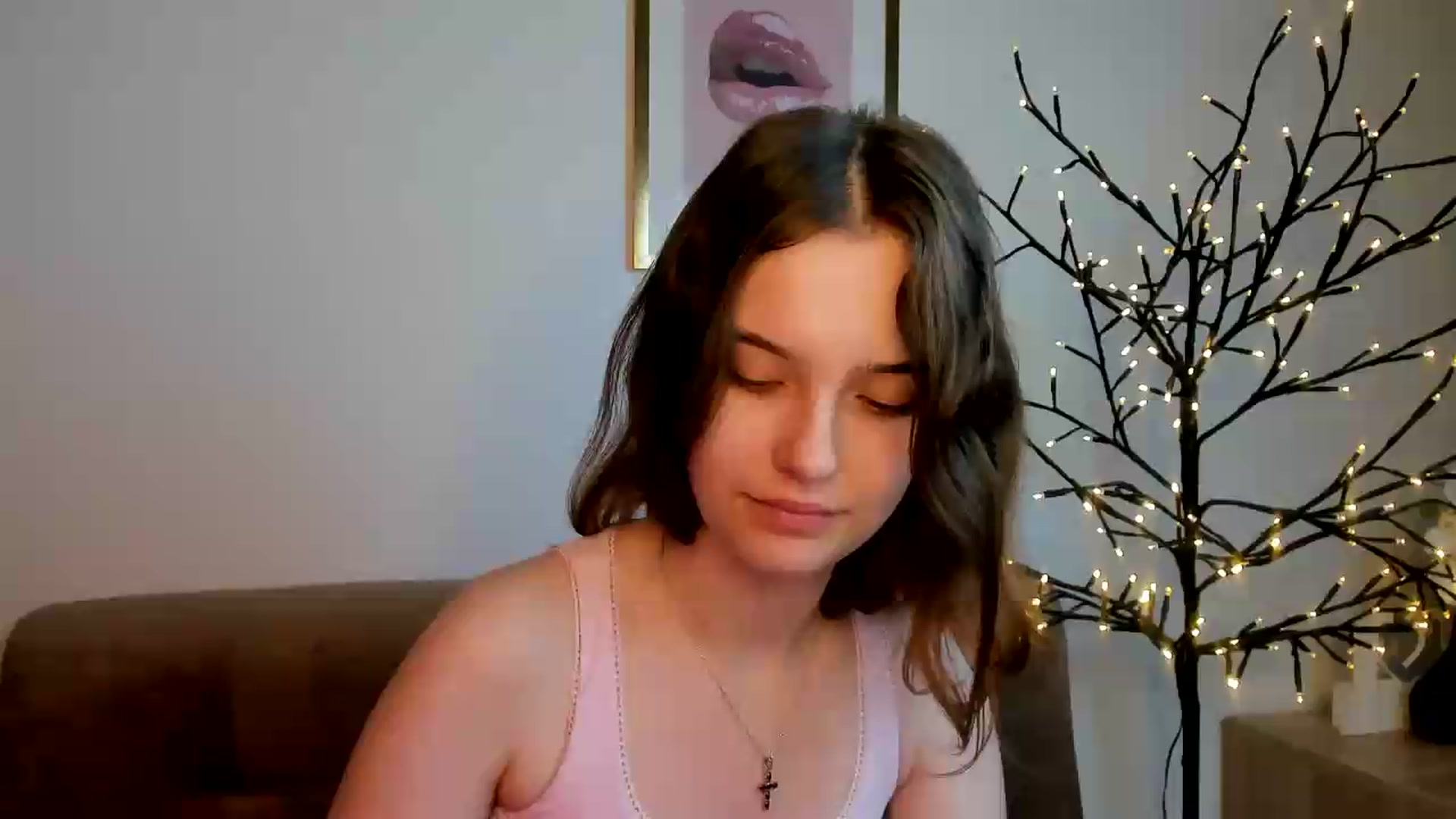Gallery image thumbnail from KristiGant's myfreecams stream on, 08/04/2026, 15:29 image 16 of 20