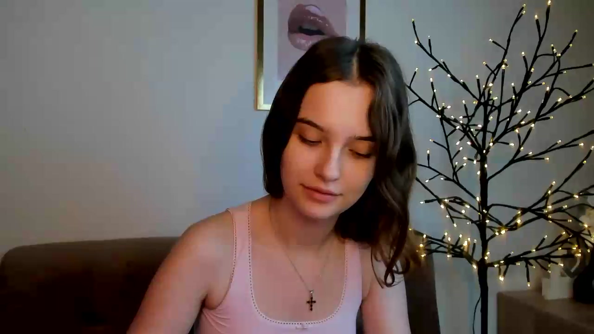 Gallery image thumbnail from KristiGant's myfreecams stream on, 08/04/2026, 15:29 image 5 of 20