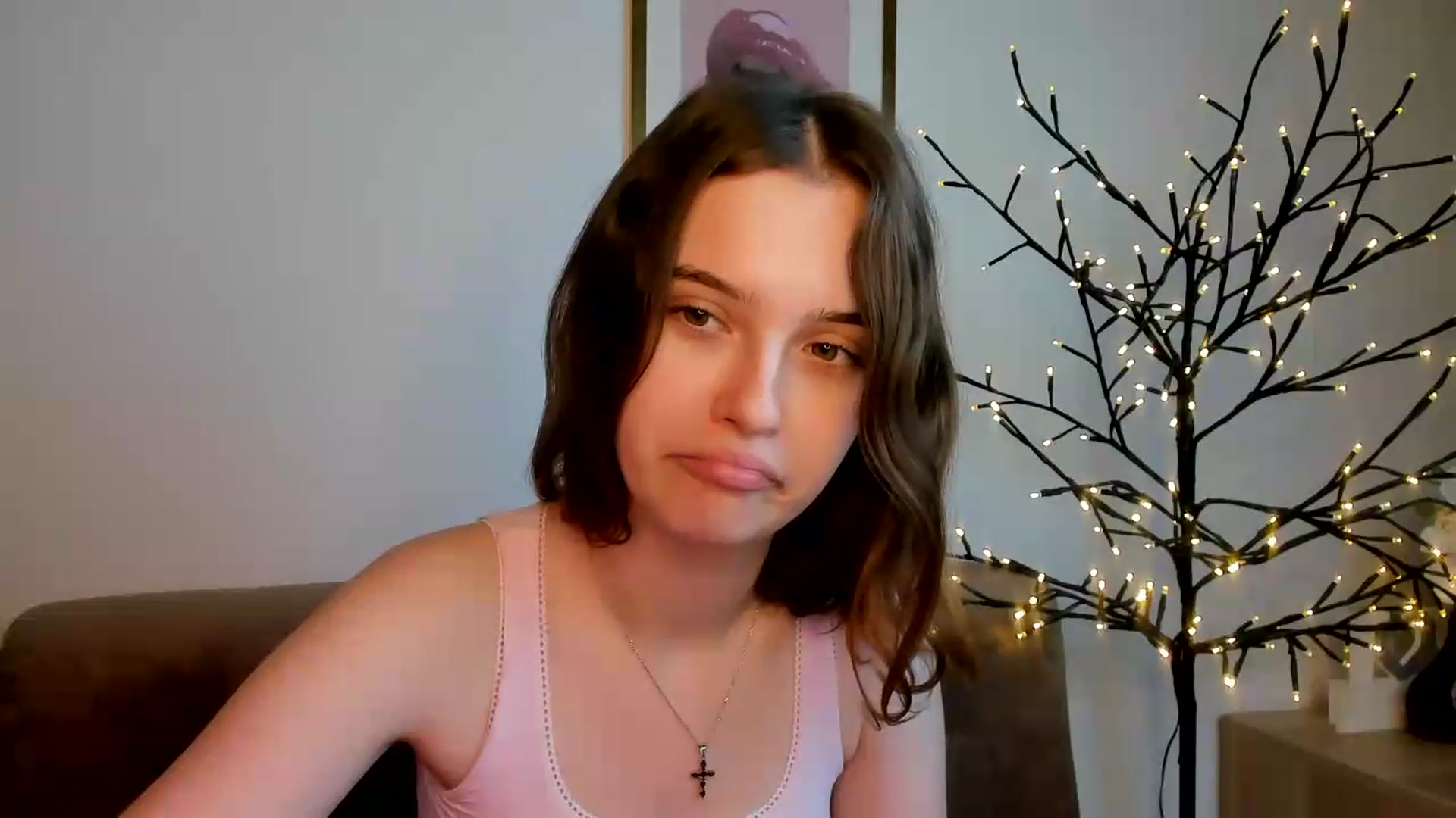 Gallery image thumbnail from KristiGant's myfreecams stream on, 08/04/2026, 15:29 image 6 of 20