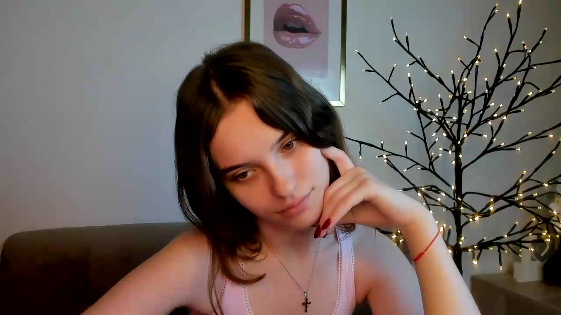 Gallery image thumbnail from KristiGant's myfreecams stream on, 08/04/2026, 15:29 image 17 of 20