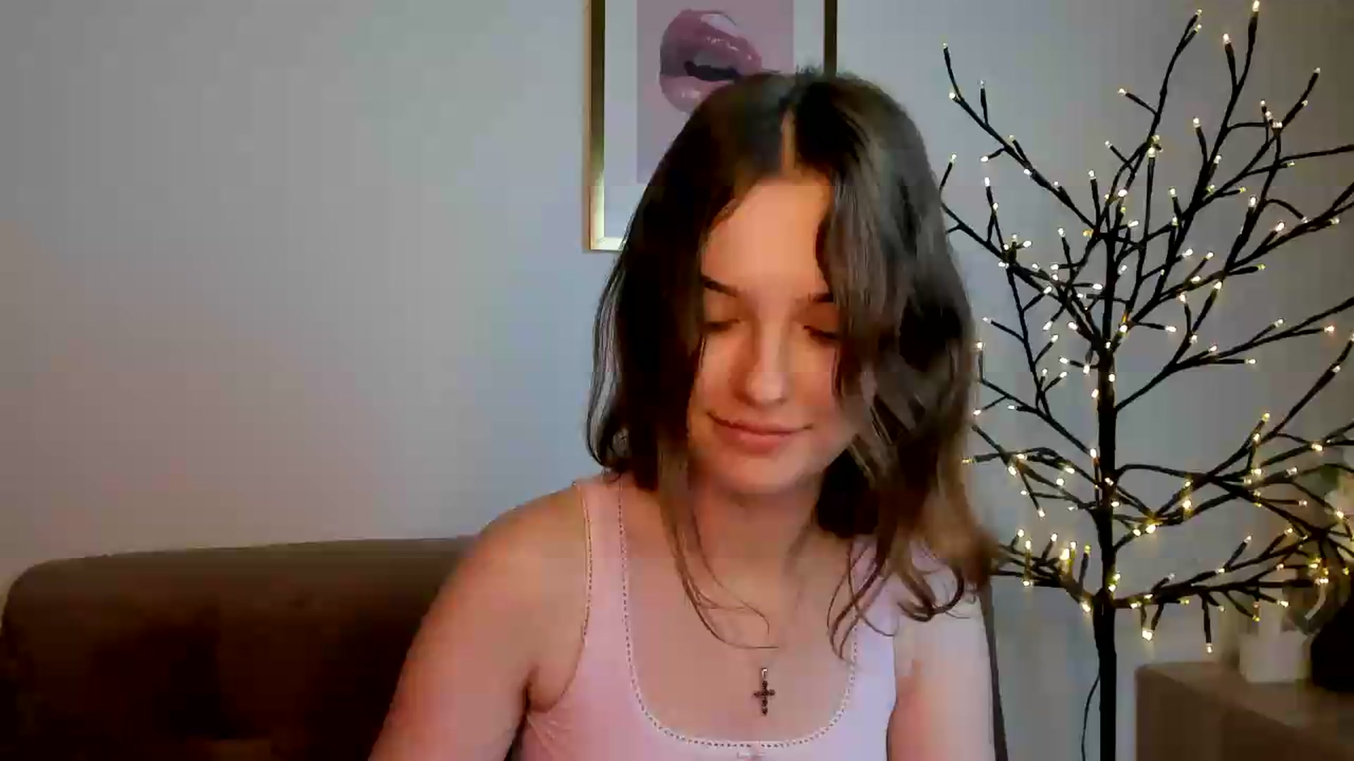 Gallery image thumbnail from KristiGant's myfreecams stream on, 08/04/2026, 15:29 image 8 of 20