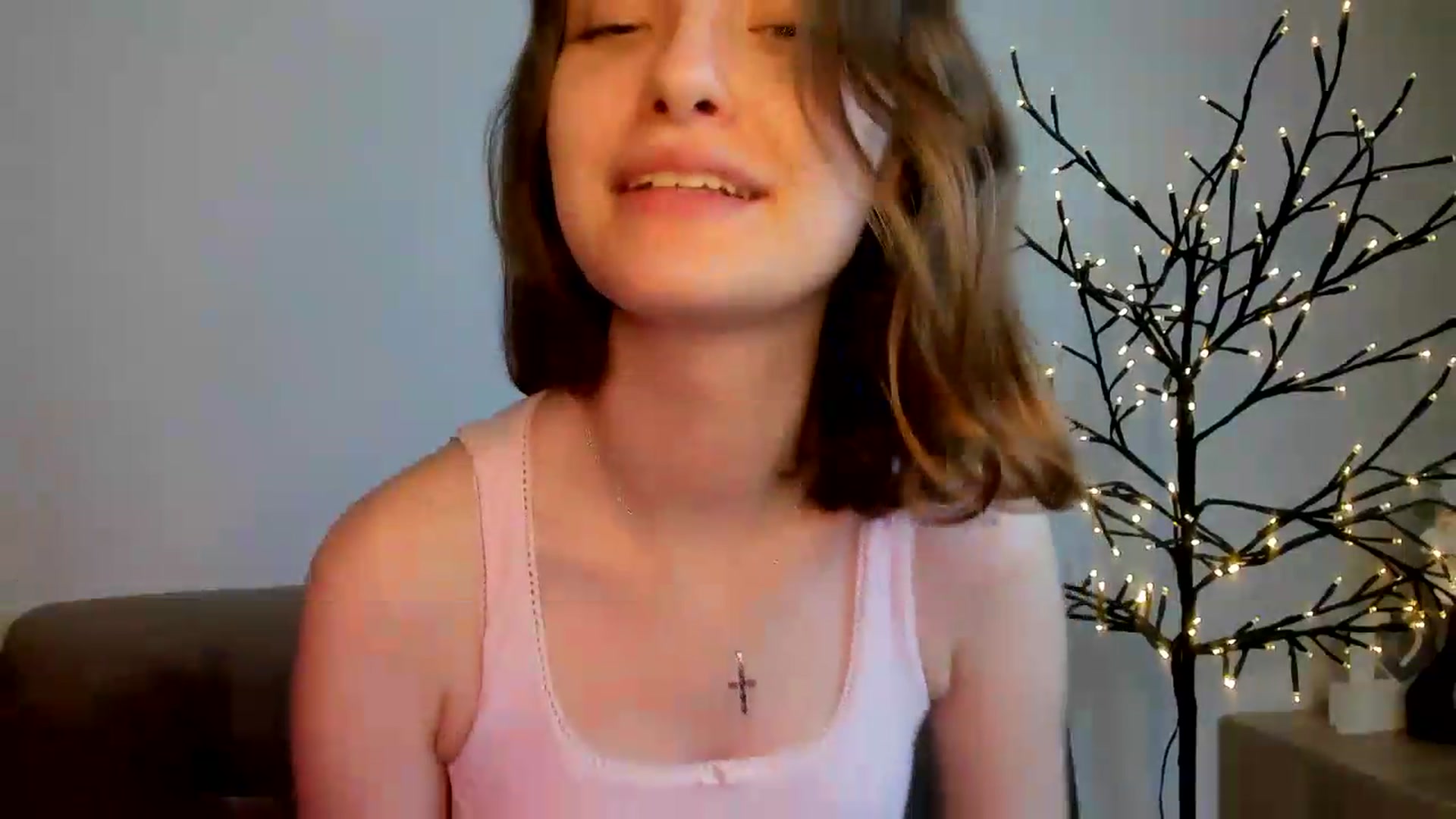Gallery image thumbnail from KristiGant's myfreecams stream on, 08/04/2026, 15:29 image 4 of 20