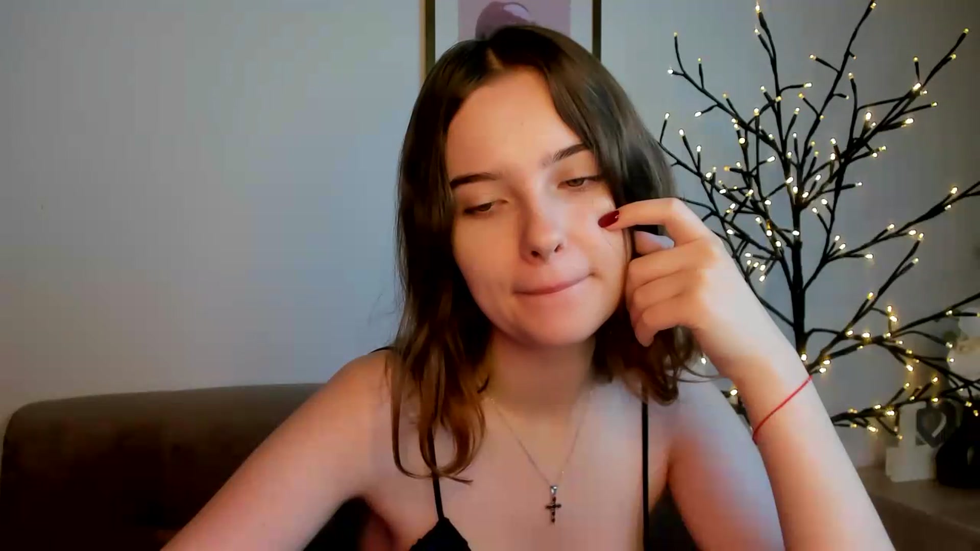 Gallery image thumbnail from KristiGant's myfreecams stream on, 08/05/2026, 10:05 image 2 of 20