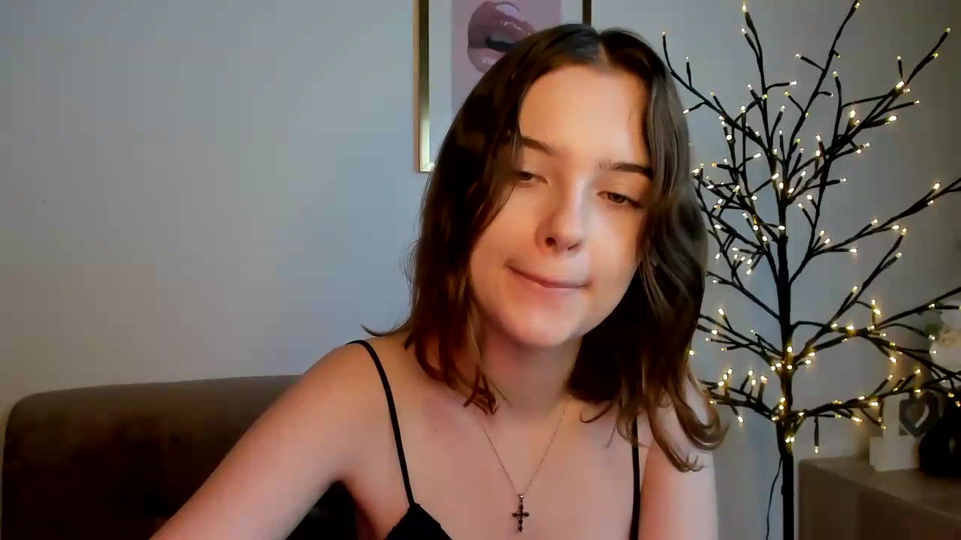 Gallery image thumbnail from KristiGant's myfreecams stream on, 08/05/2026, 10:05 image 15 of 20