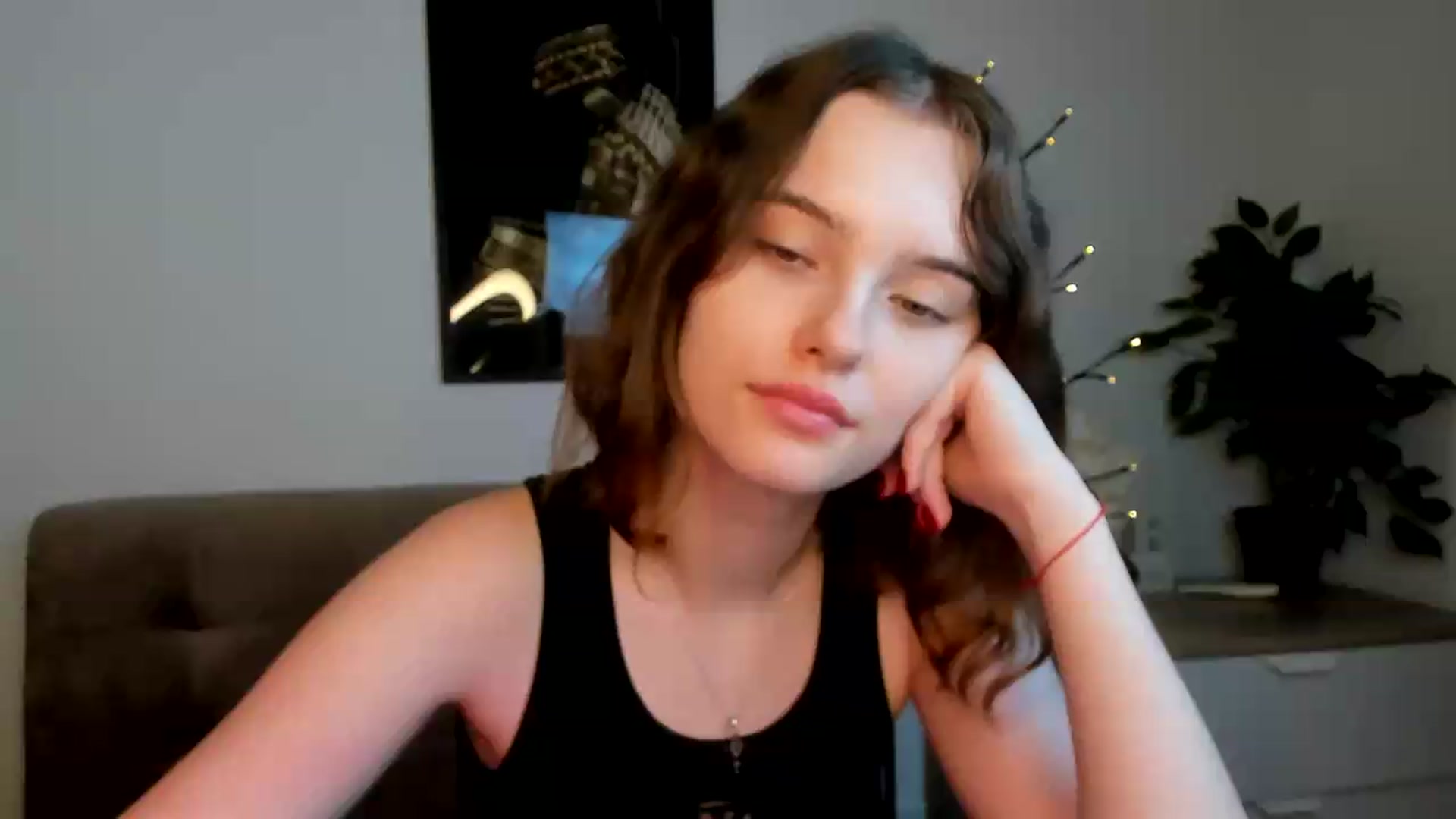 Gallery image thumbnail from KristiGant's myfreecams stream on, 08/07/2026, 13:34 image 1 of 20