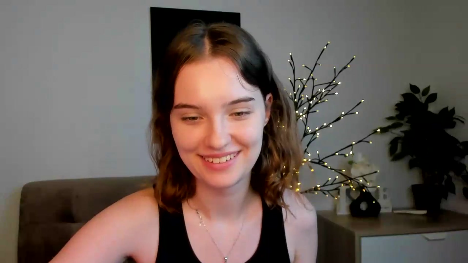 Gallery image thumbnail from KristiGant's myfreecams stream on, 08/07/2026, 14:40 image 3 of 20