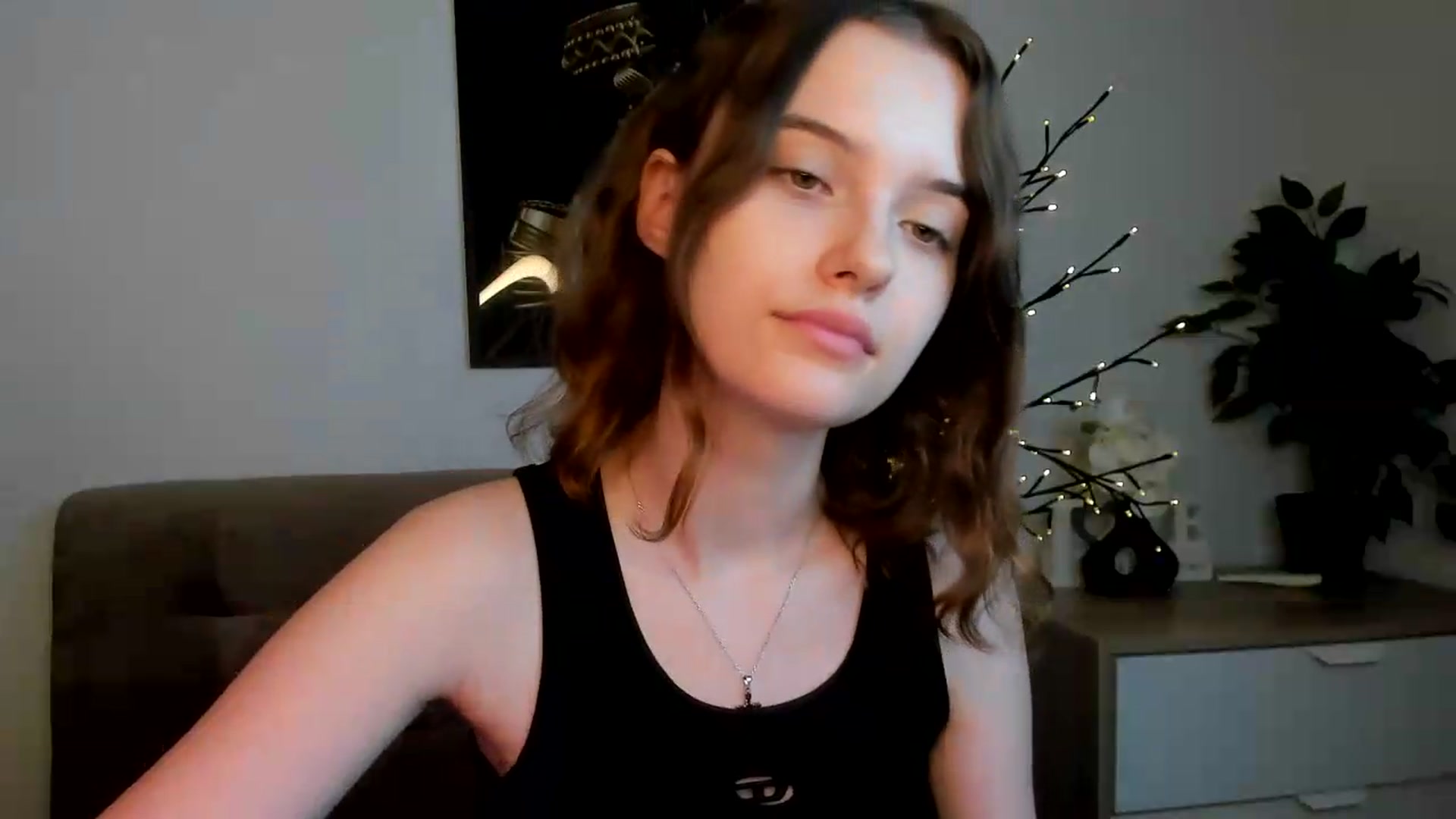 Gallery image thumbnail from KristiGant's myfreecams stream on, 08/07/2026, 14:40 image 16 of 20
