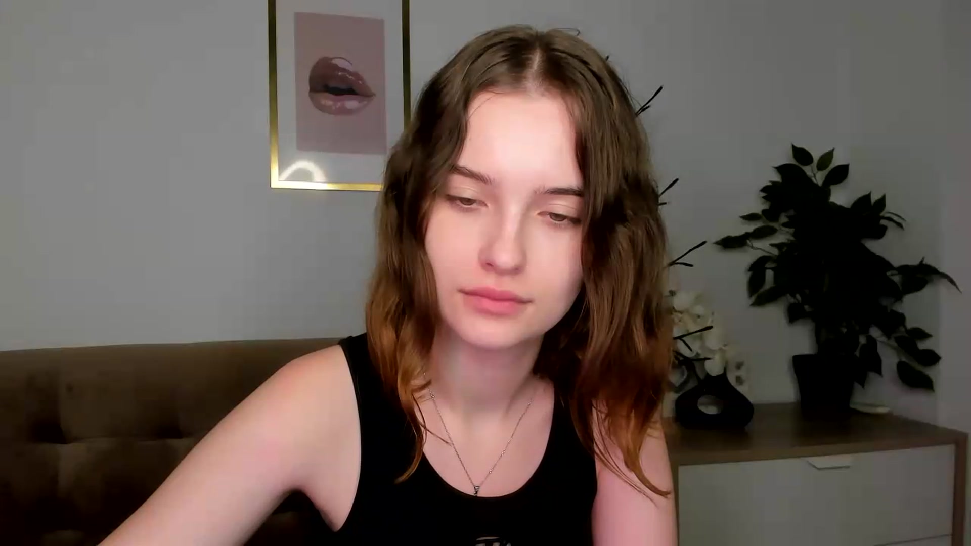 Gallery image thumbnail from KristiGant's myfreecams stream on, 08/11/2026, 13:08 image 16 of 20