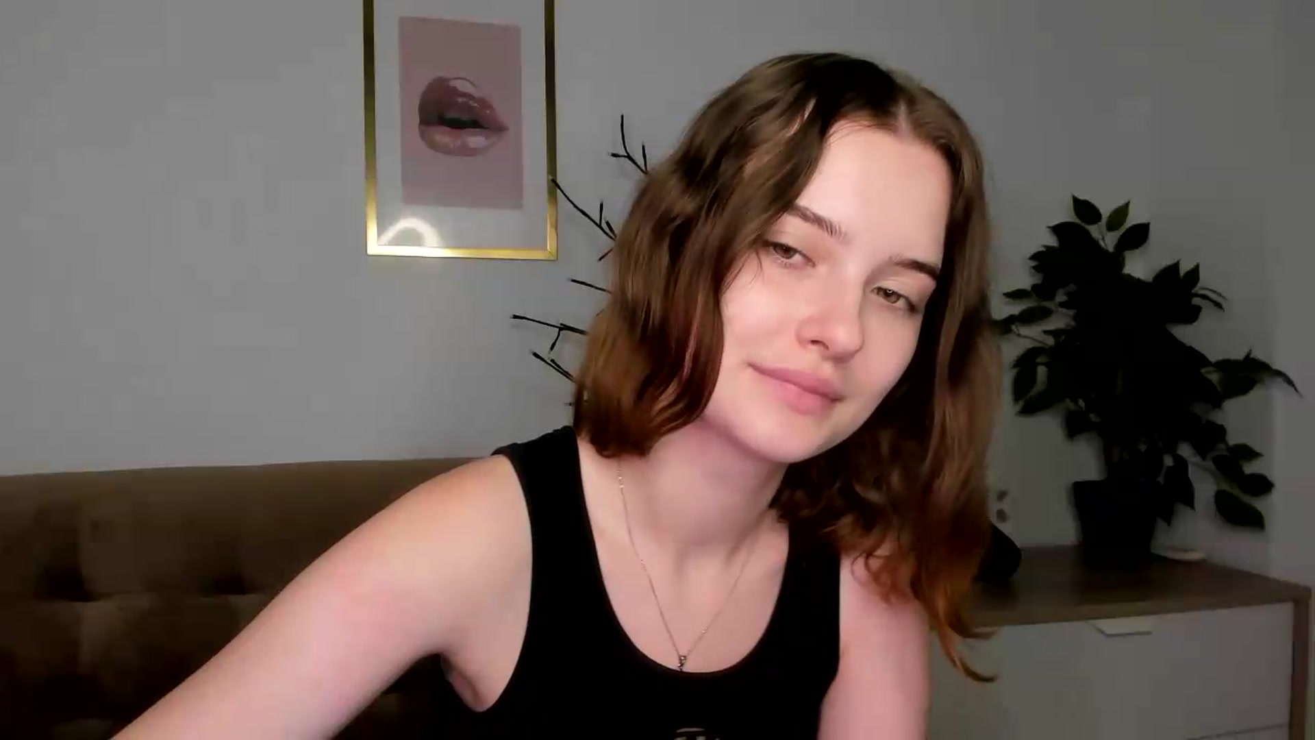 Gallery image thumbnail from KristiGant's myfreecams stream on, 08/11/2026, 13:08 image 15 of 20
