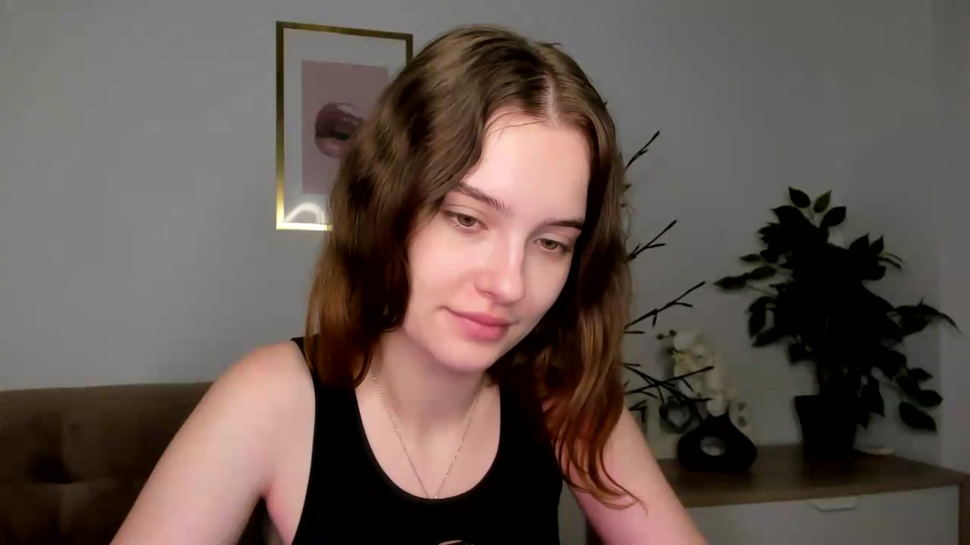 Gallery image thumbnail from KristiGant's myfreecams stream on, 08/11/2026, 13:08 image 9 of 20