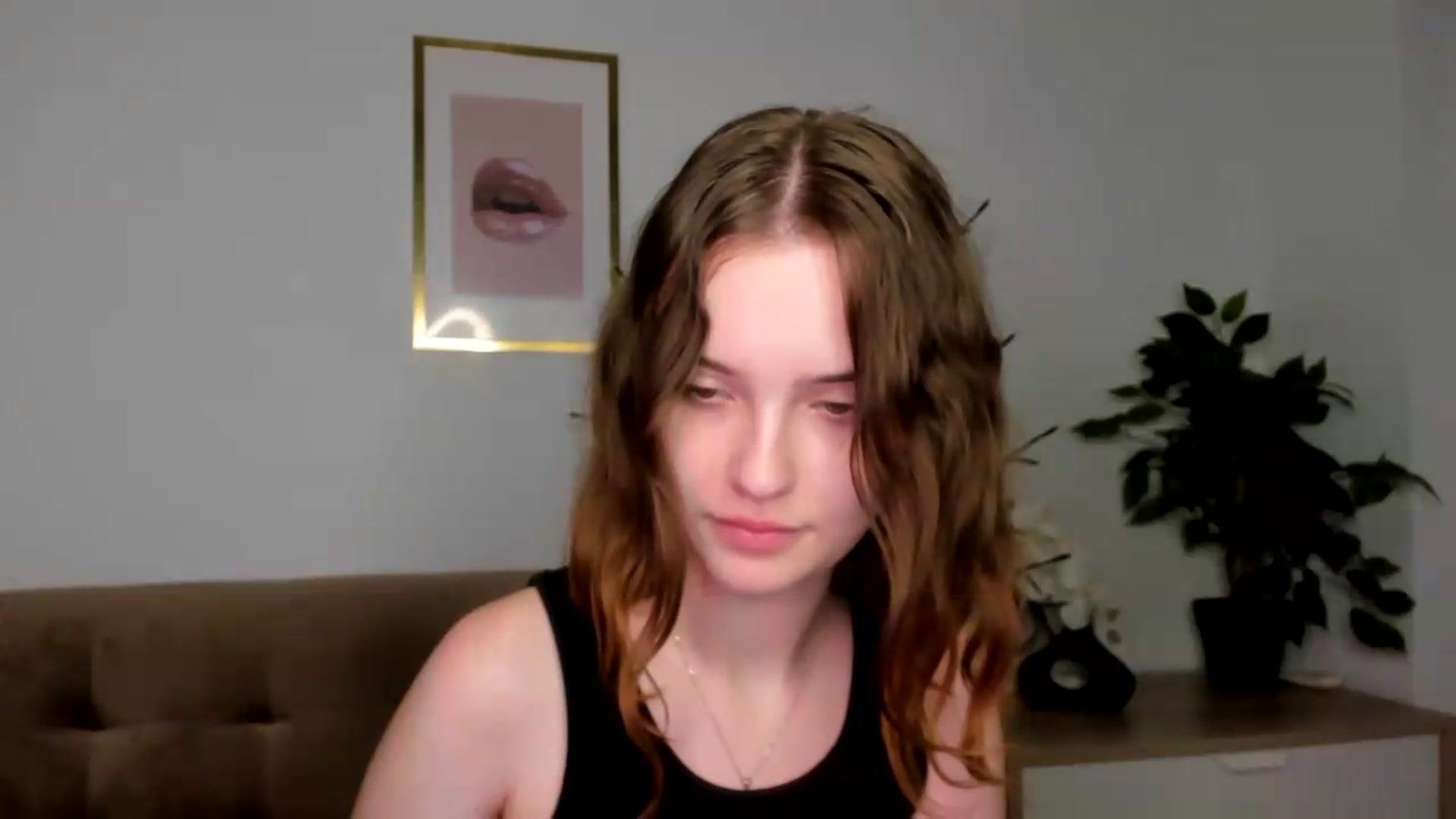 Gallery image thumbnail from KristiGant's myfreecams stream on, 08/11/2026, 13:08 image 12 of 20