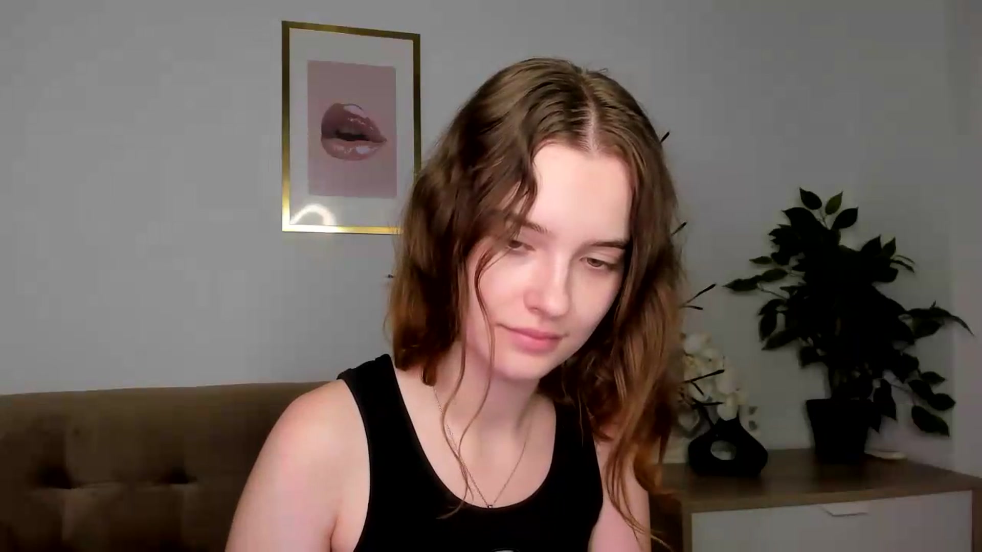 Gallery image thumbnail from KristiGant's myfreecams stream on, 08/11/2026, 13:08 image 6 of 20