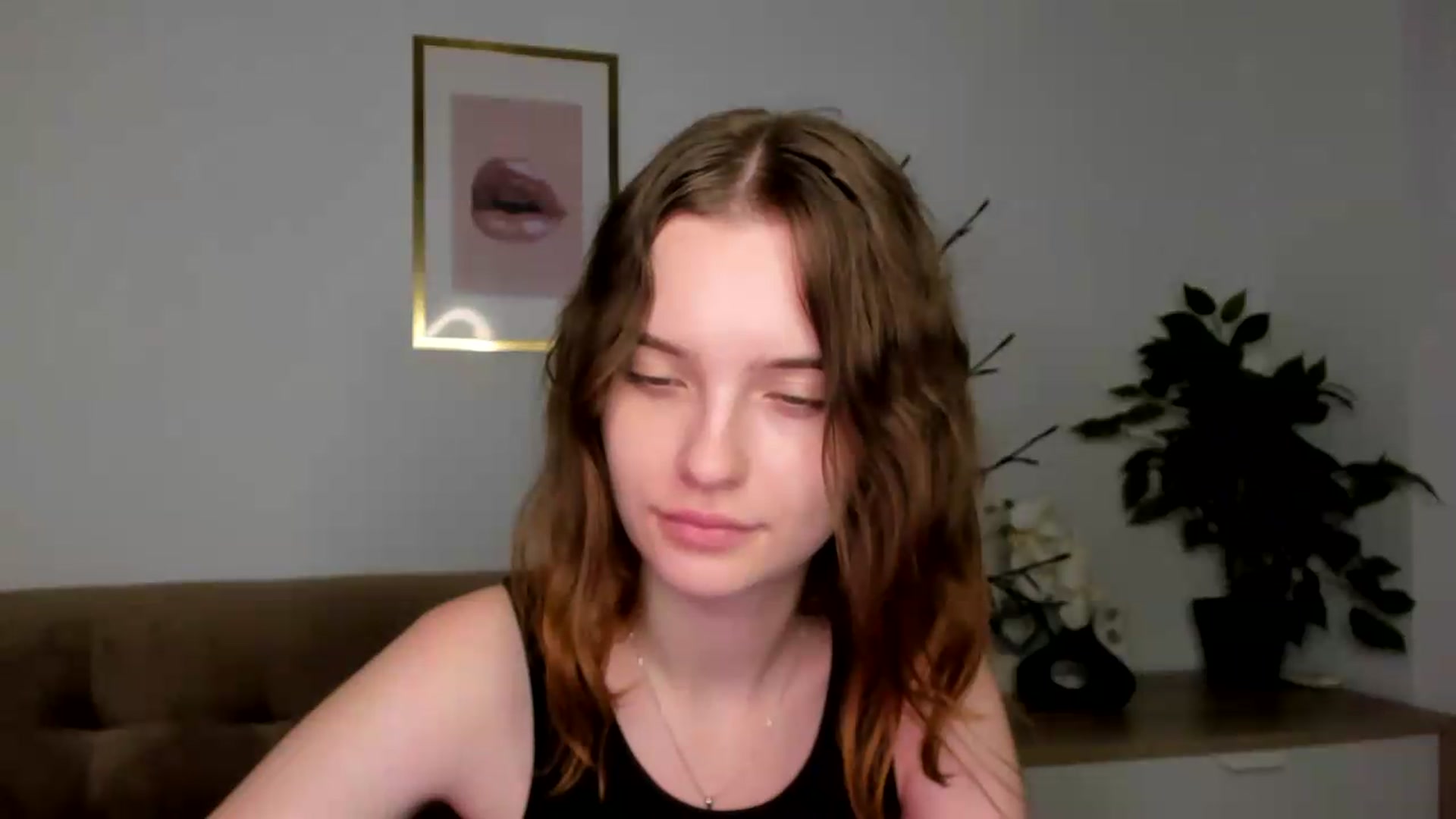 Gallery image thumbnail from KristiGant's myfreecams stream on, 08/11/2026, 13:08 image 13 of 20