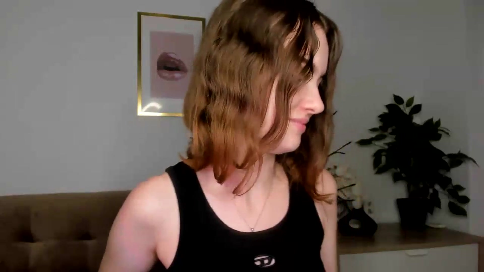 Gallery image thumbnail from KristiGant's myfreecams stream on, 08/11/2026, 13:08 image 11 of 20