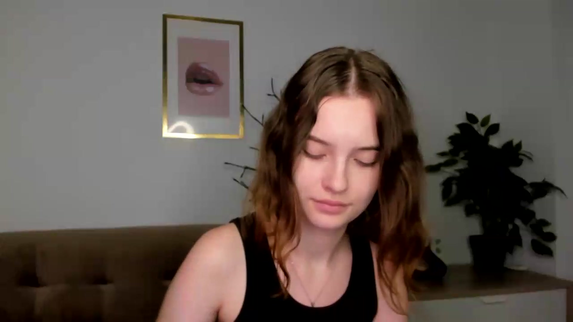 Gallery image thumbnail from KristiGant's myfreecams stream on, 08/11/2026, 13:08 image 14 of 20