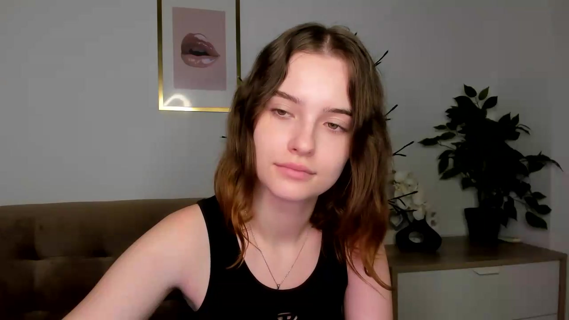 Gallery image thumbnail from KristiGant's myfreecams stream on, 08/11/2026, 13:08 image 17 of 20