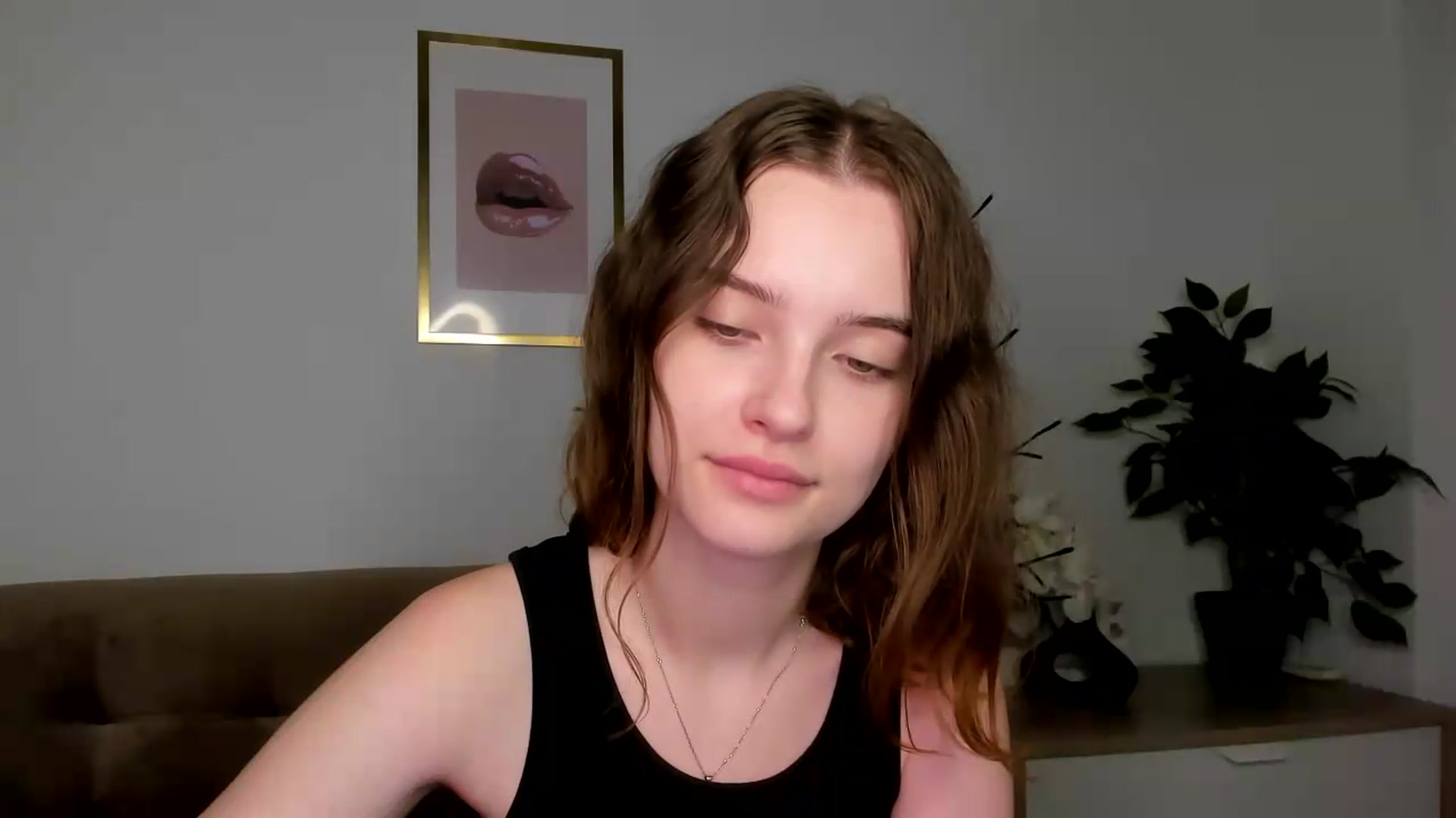Gallery image thumbnail from KristiGant's myfreecams stream on, 08/11/2026, 13:08 image 5 of 20