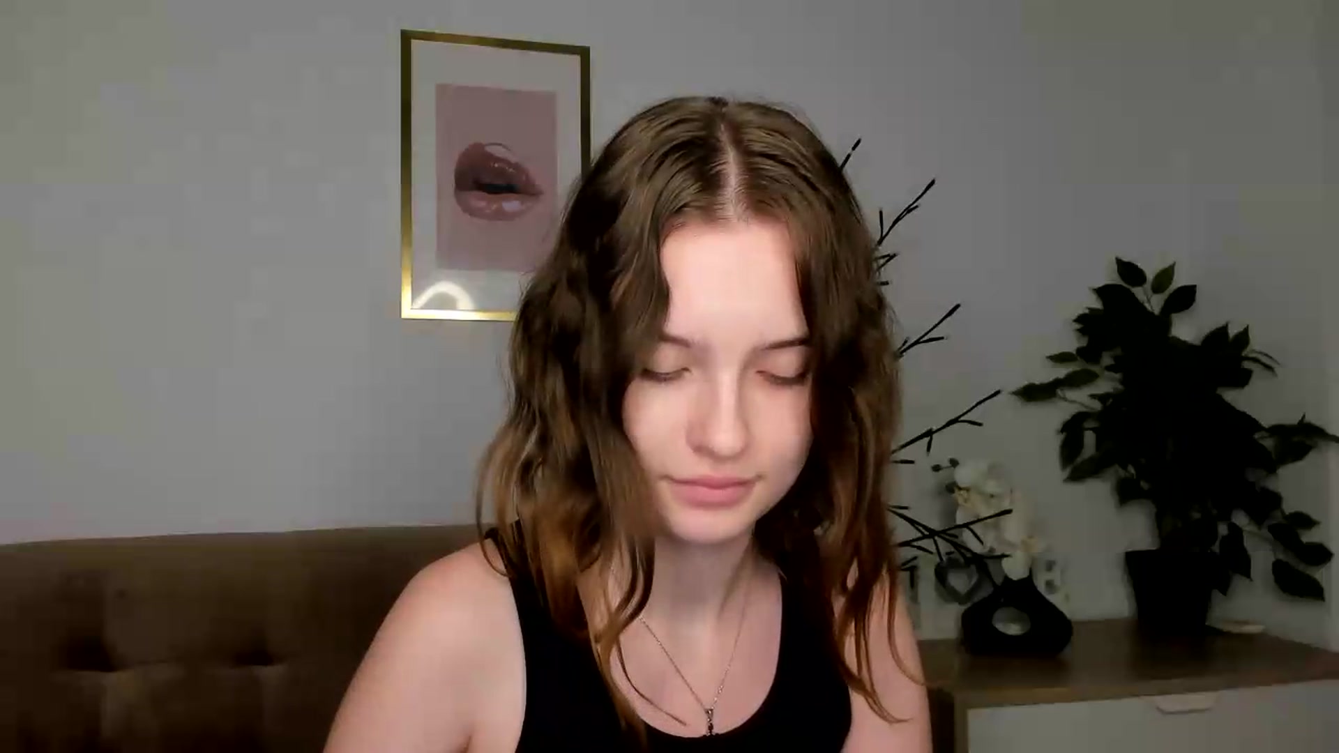 Gallery image thumbnail from KristiGant's myfreecams stream on, 08/11/2026, 14:05 image 14 of 20