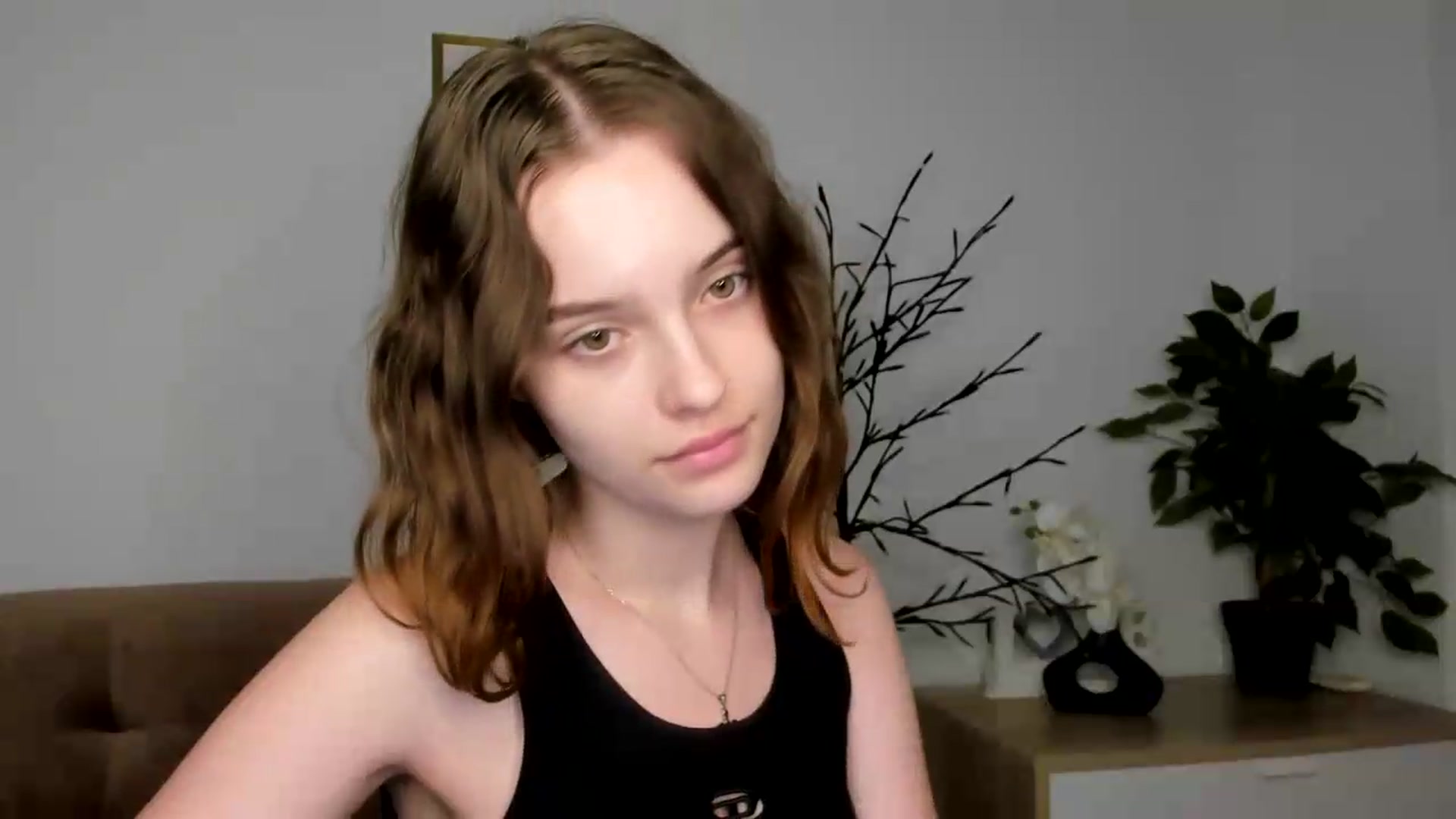 Gallery image thumbnail from KristiGant's myfreecams stream on, 08/11/2026, 14:05 image 10 of 20