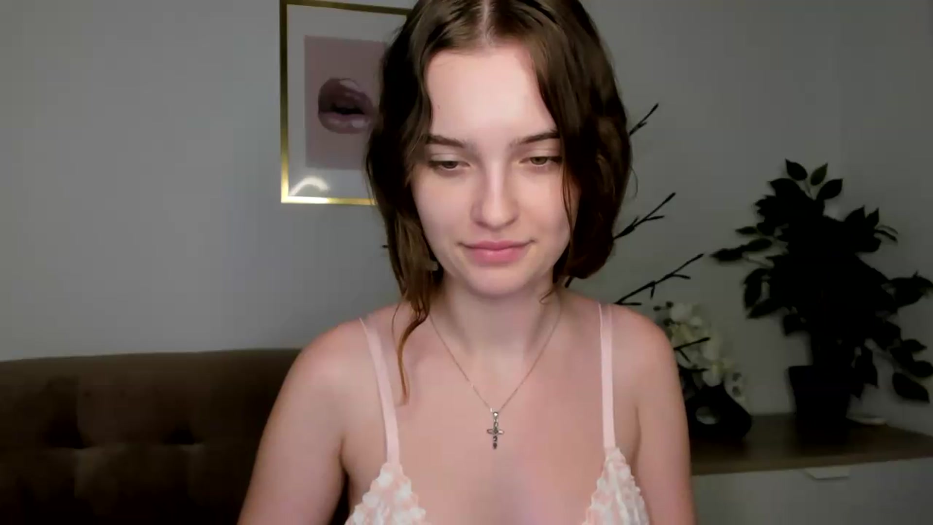 Gallery image thumbnail from KristiGant's myfreecams stream on, 08/11/2026, 14:30 image 17 of 20