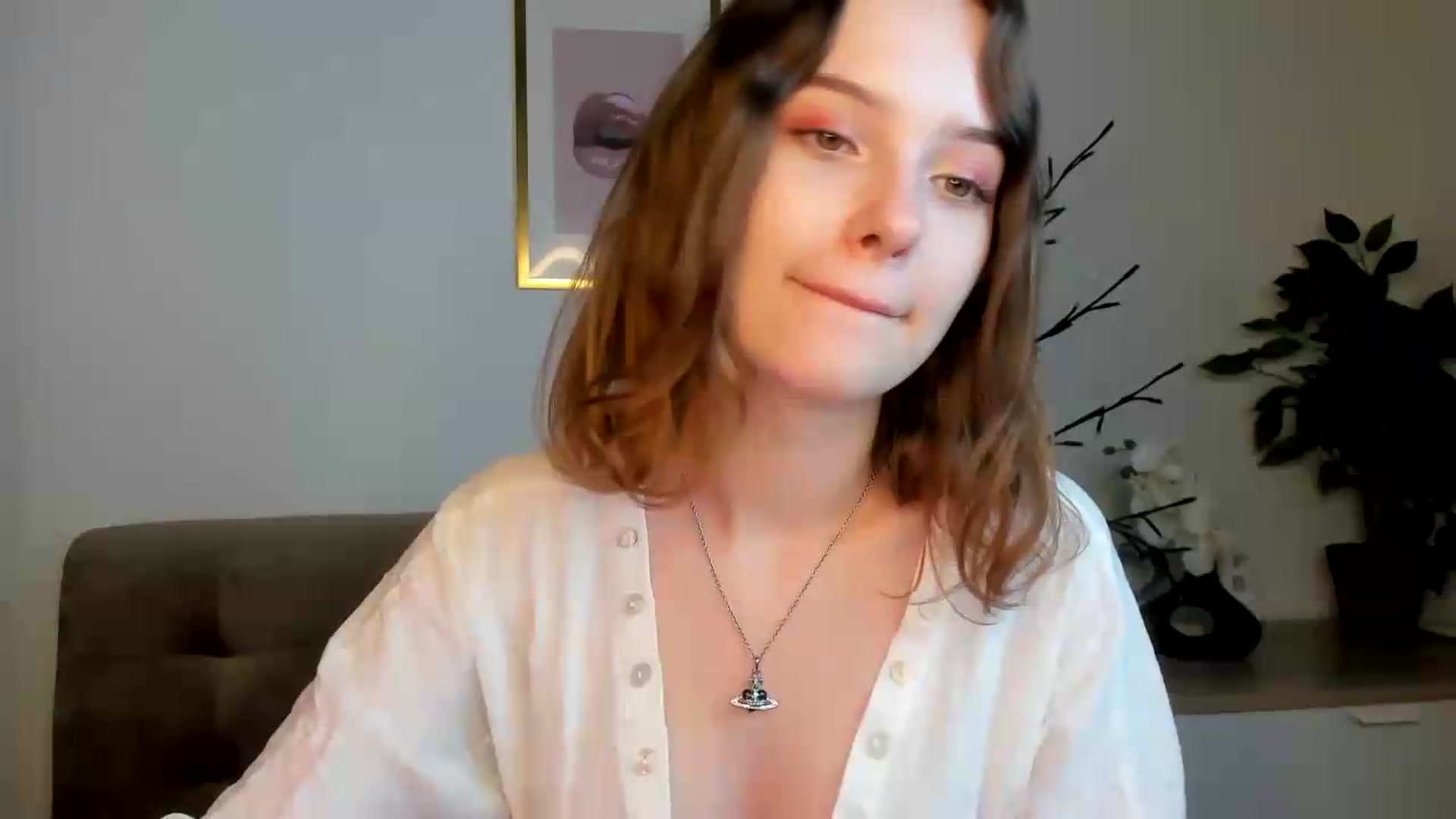 Gallery image thumbnail from KristiGant's myfreecams stream on, 08/12/2026, 12:48 image 5 of 20