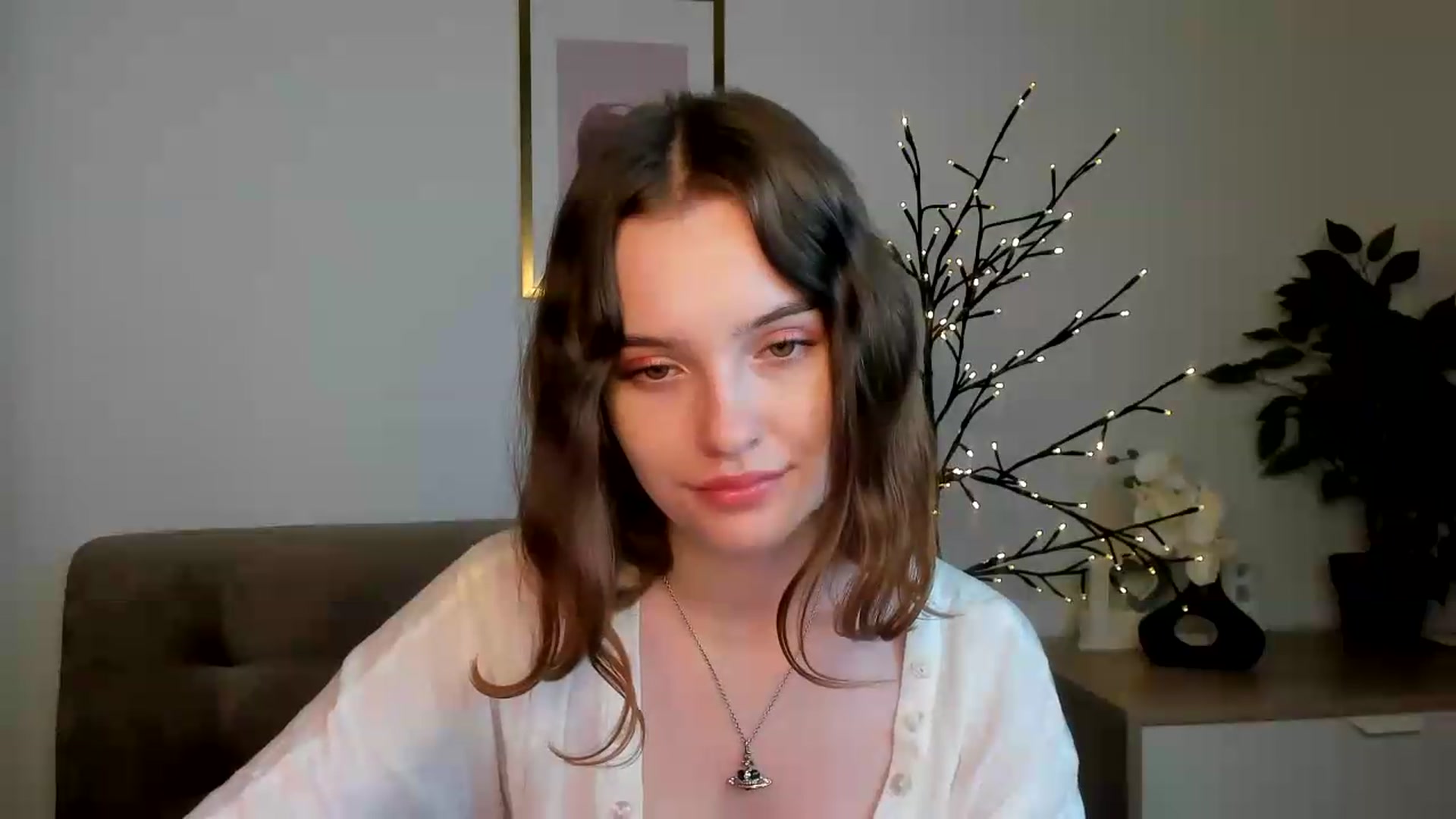 Gallery image thumbnail from KristiGant's myfreecams stream on, 08/12/2026, 14:03 image 15 of 20