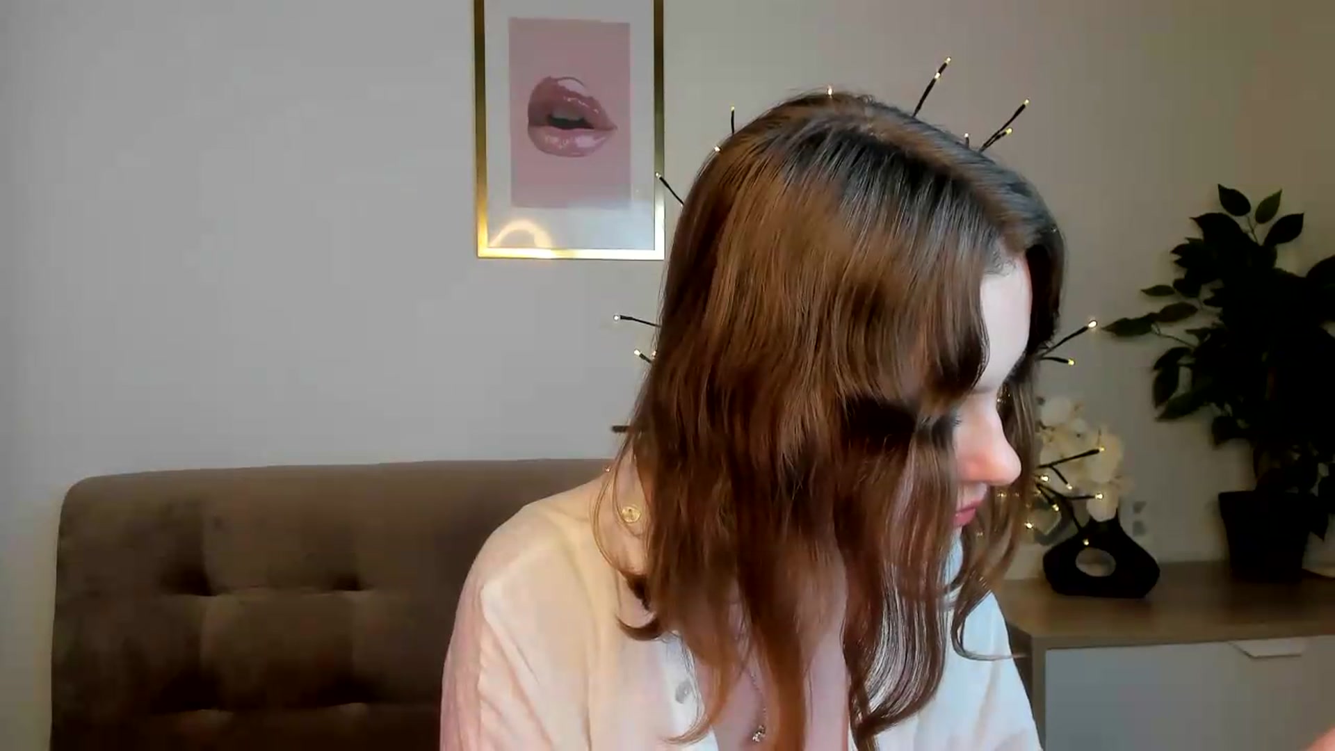 Gallery image thumbnail from KristiGant's myfreecams stream on, 08/12/2026, 14:03 image 5 of 20