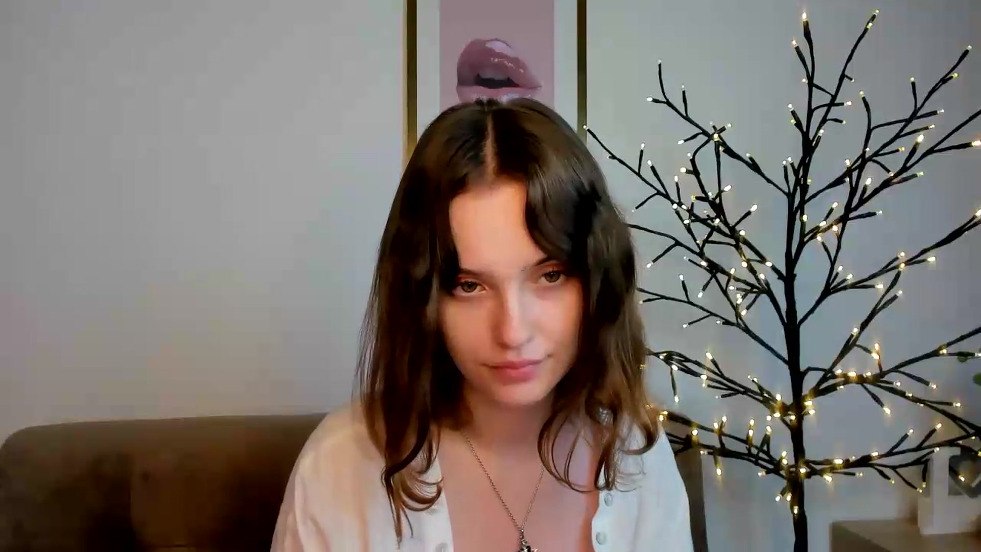 Gallery image thumbnail from KristiGant's myfreecams stream on, 08/12/2026, 14:36 image 6 of 20