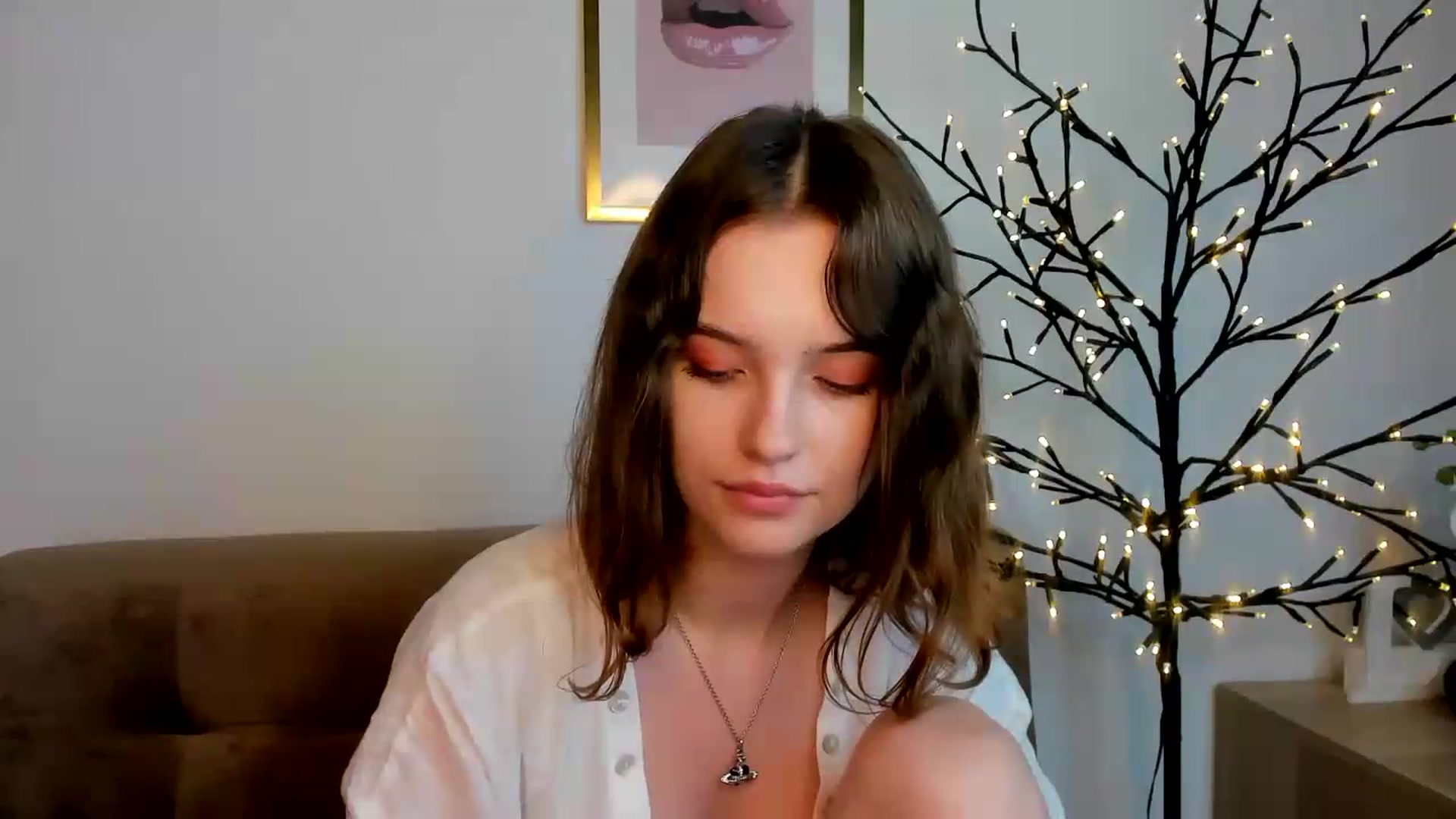 Gallery image thumbnail from KristiGant's myfreecams stream on, 08/12/2026, 14:36 image 13 of 20