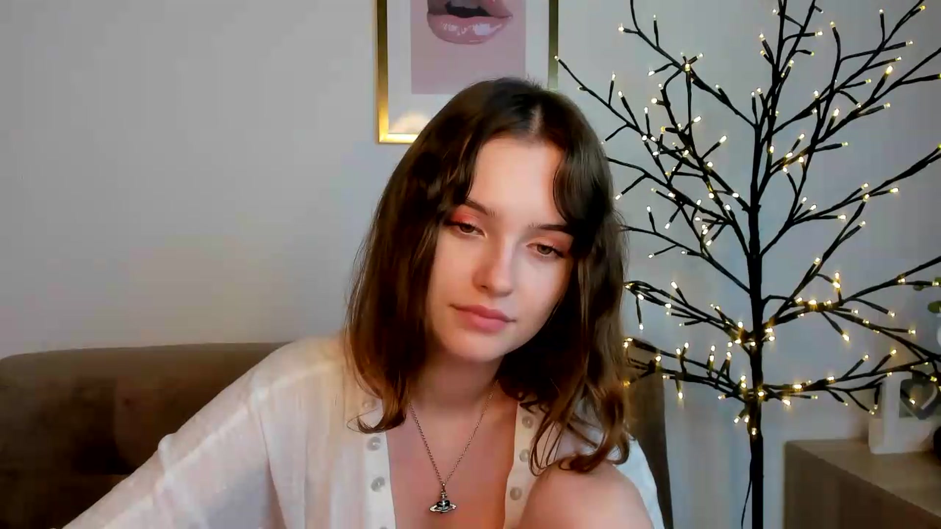 Gallery image thumbnail from KristiGant's myfreecams stream on, 08/12/2026, 14:36 image 16 of 20