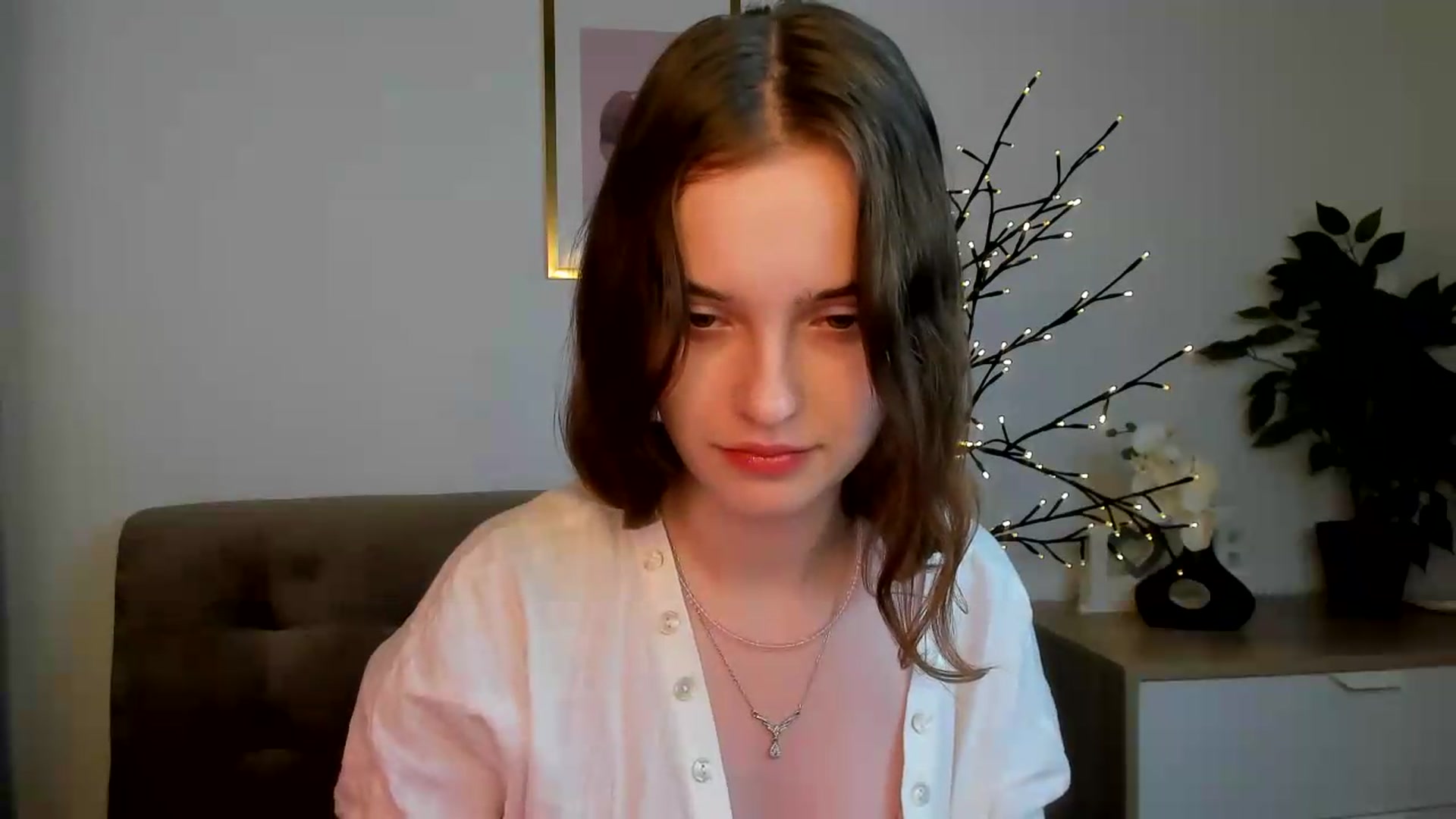Gallery image thumbnail from KristiGant's myfreecams stream on, 08/14/2026, 12:58 image 14 of 20