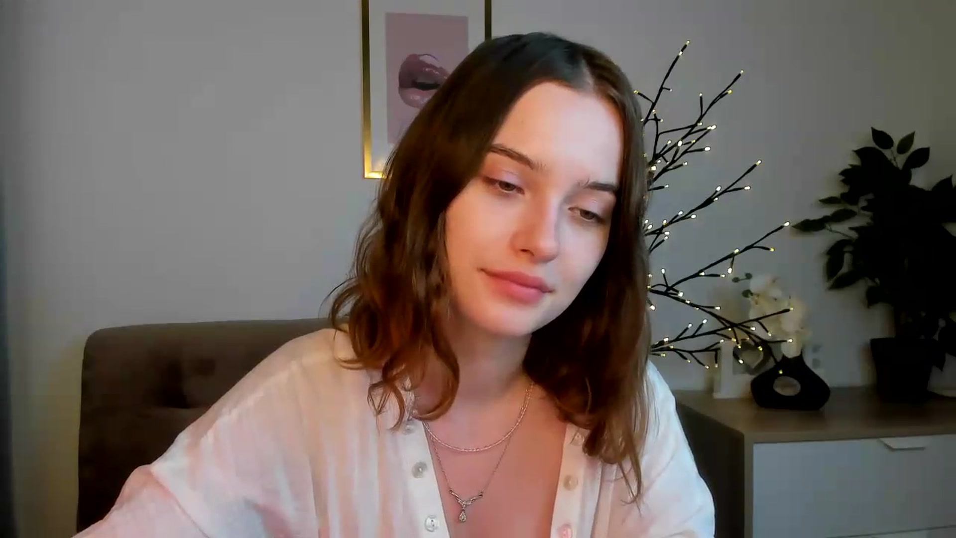 Gallery image thumbnail from KristiGant's myfreecams stream on, 08/14/2026, 13:50 image 15 of 20