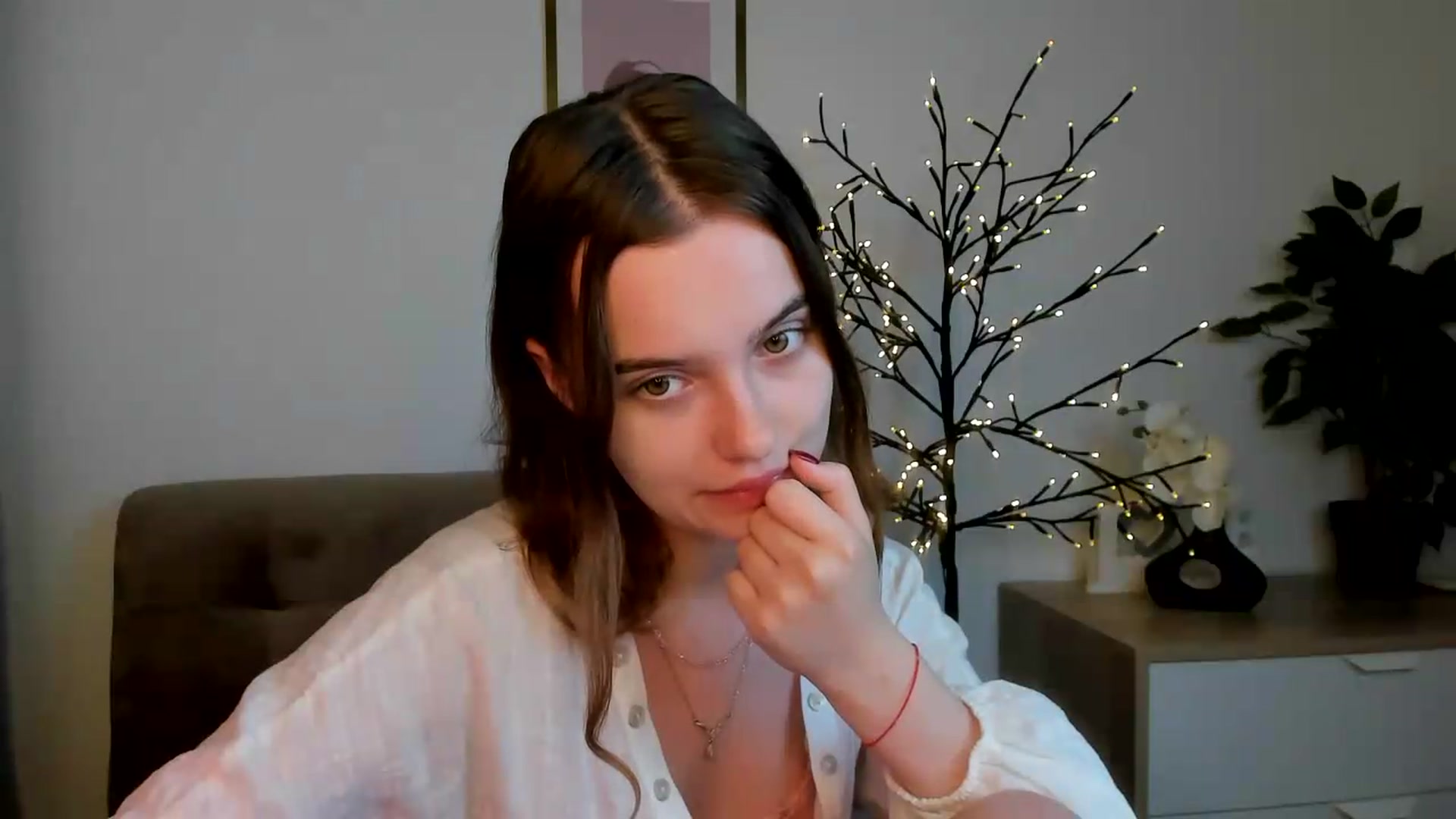 Gallery image thumbnail from KristiGant's myfreecams stream on, 08/14/2026, 14:40 image 8 of 20