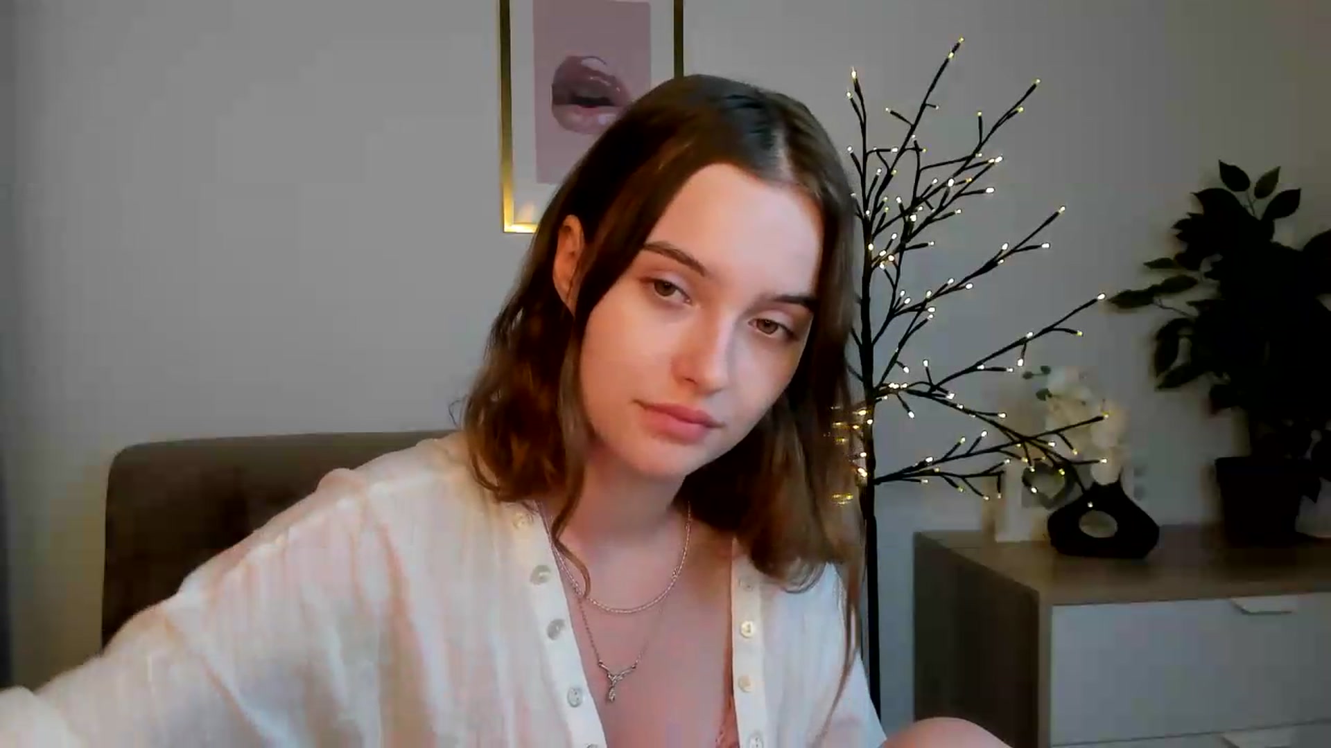 Gallery image thumbnail from KristiGant's myfreecams stream on, 08/14/2026, 14:40 image 7 of 20