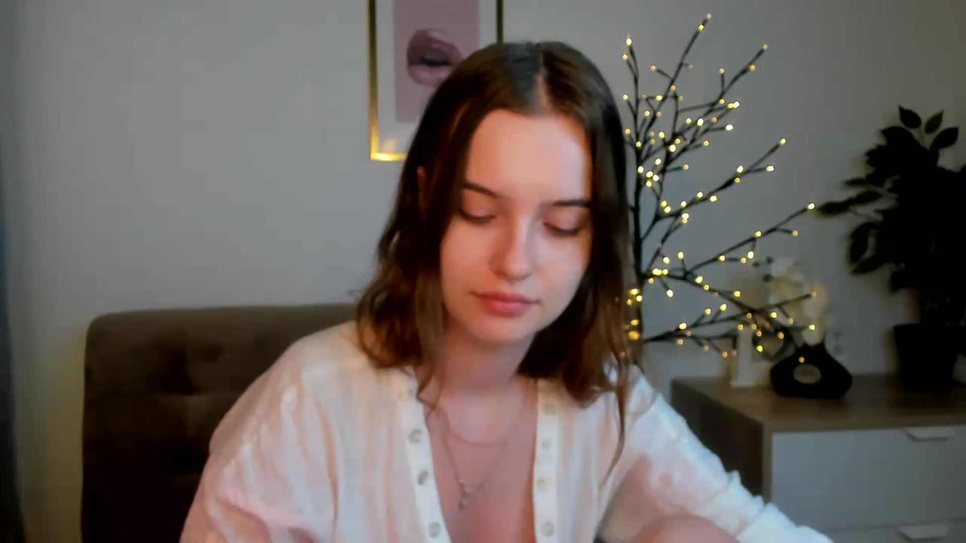 Gallery image thumbnail from KristiGant's myfreecams stream on, 08/14/2026, 14:40 image 19 of 20
